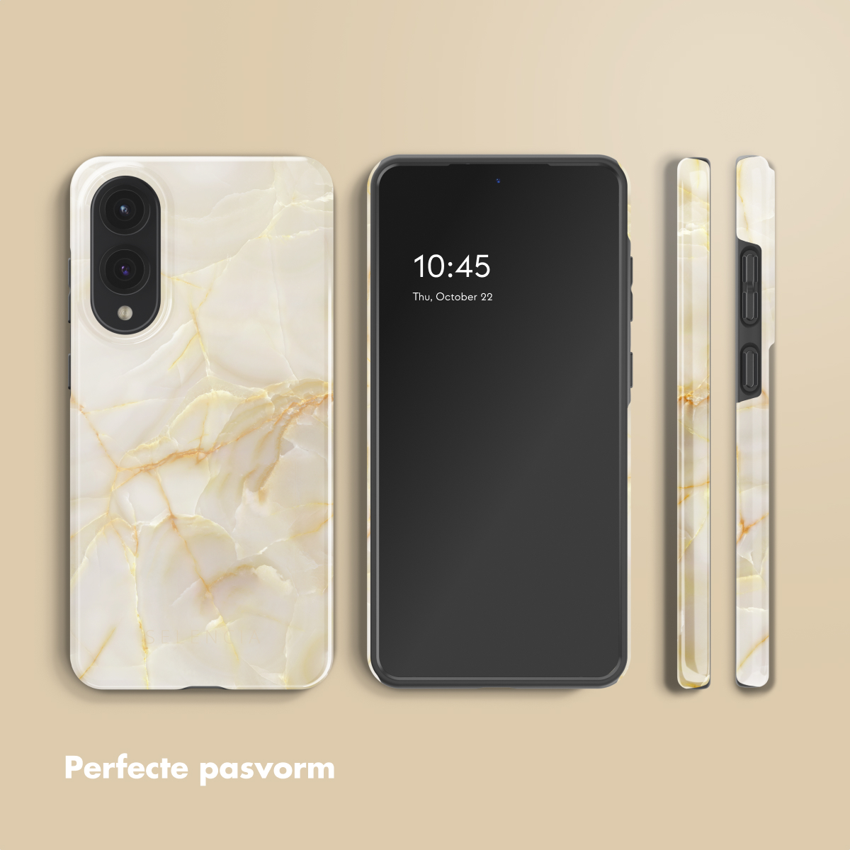 Een telefoon met een marmeren hoesje, met de tijd op het scherm. De hoes is wit met gouden aderen.