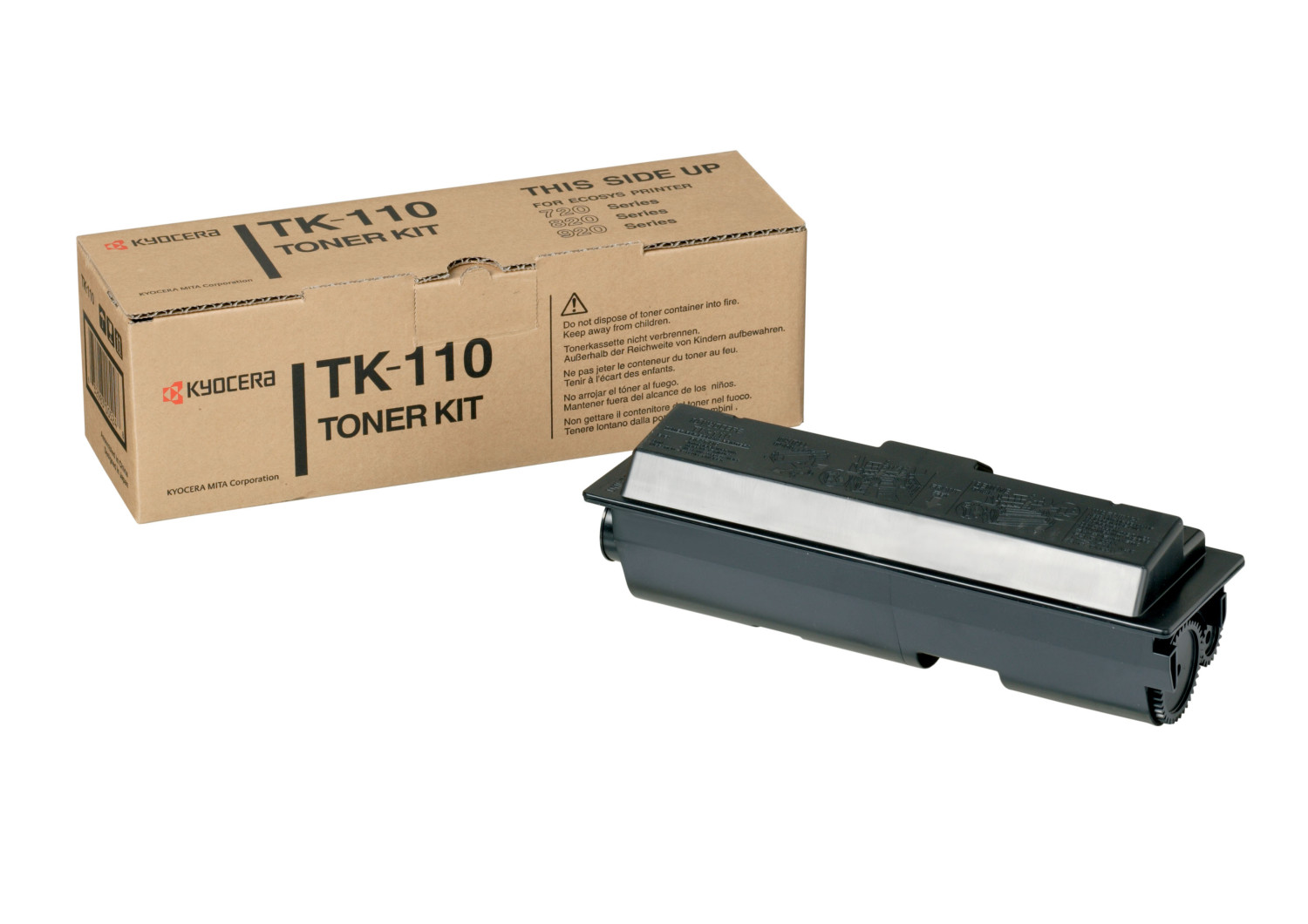 Cartuccia toner nera e scatola su sfondo bianco.