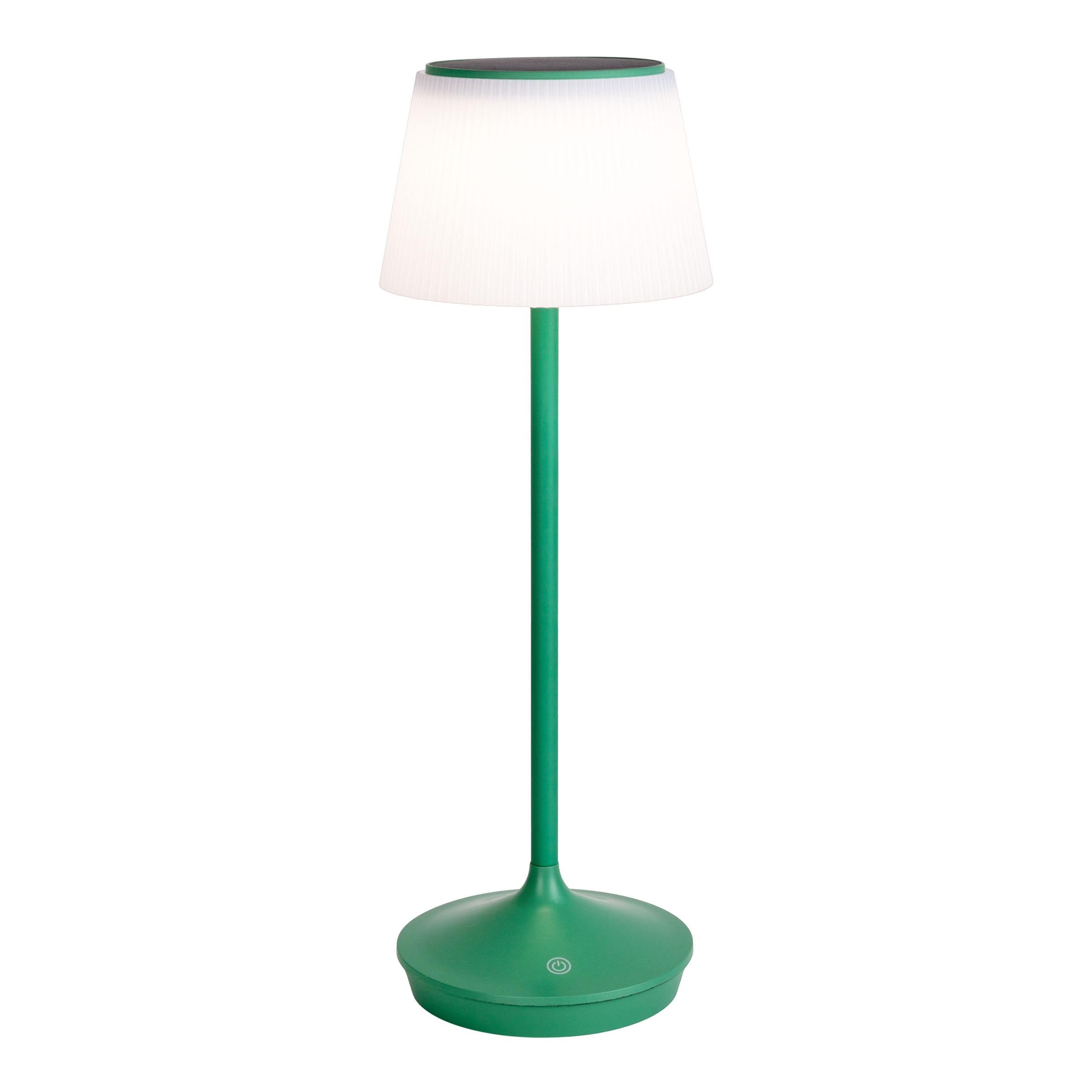 Eine hohe grüne Lampe mit weißem Lampenschirm steht auf weißem Hintergrund.