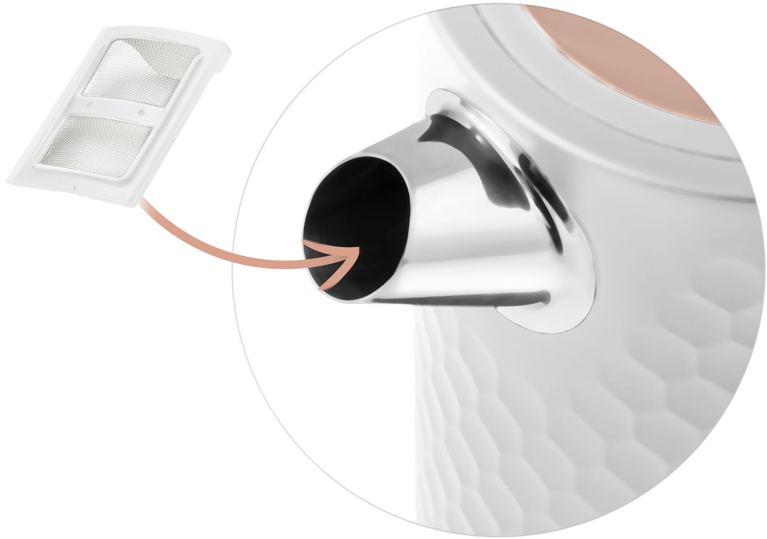 Zbliżenie wylewki czajnika ze stali nierdzewnej i filtra, ze strzałką.