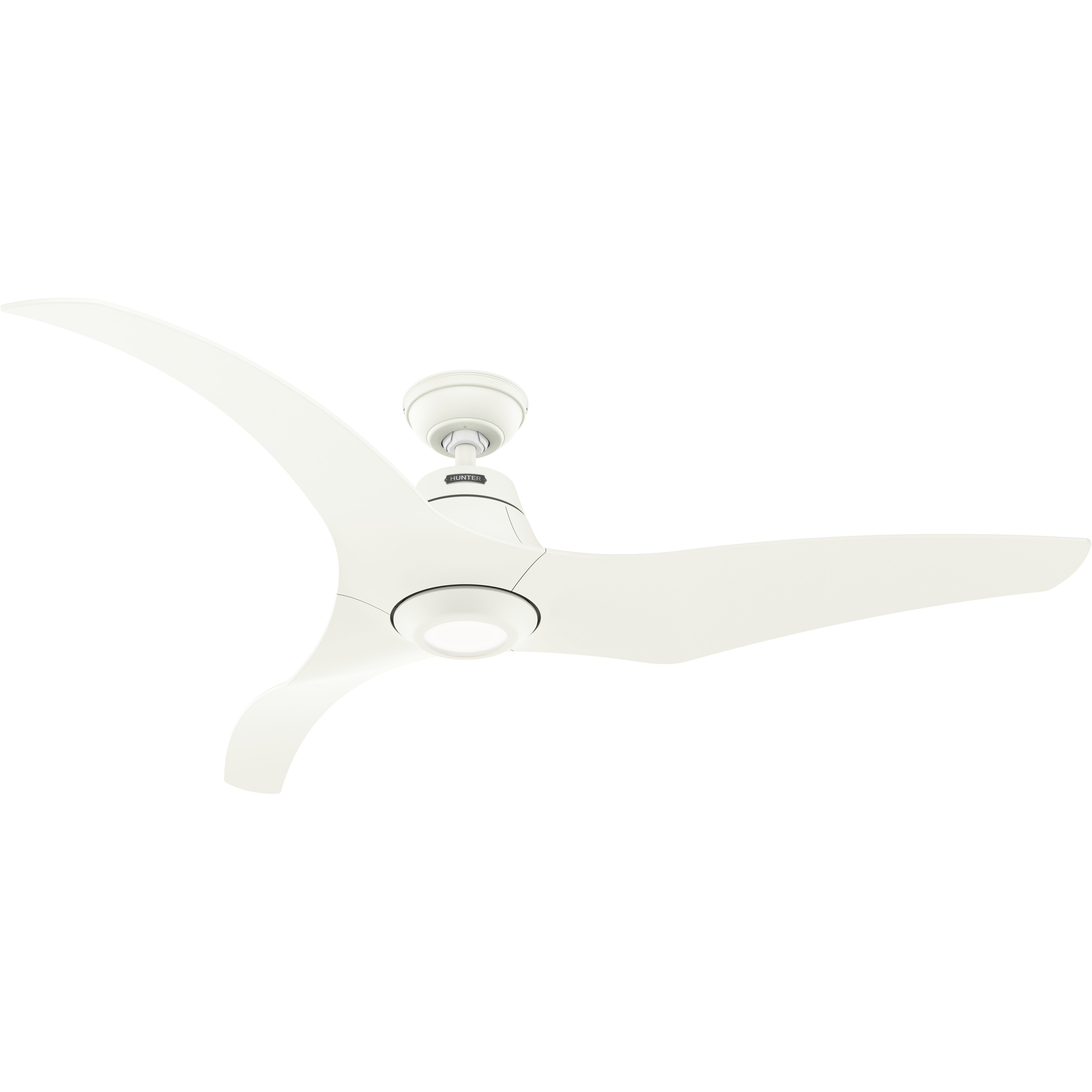 Ein weißer Deckenventilator mit drei Flügeln vor weißem Hintergrund.