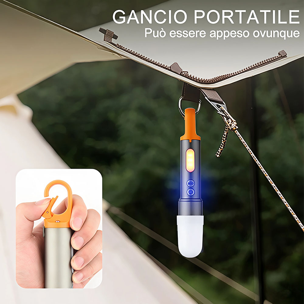 Una torcia portatile appesa a una tenda. La torcia ha un manico arancione e luci blu.