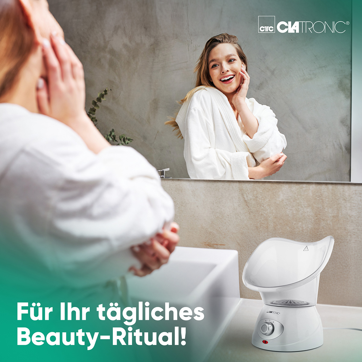 Kobieta patrząca w lustro. Parownica na pierwszym planie. Tekst na dole o rutynie piękna.