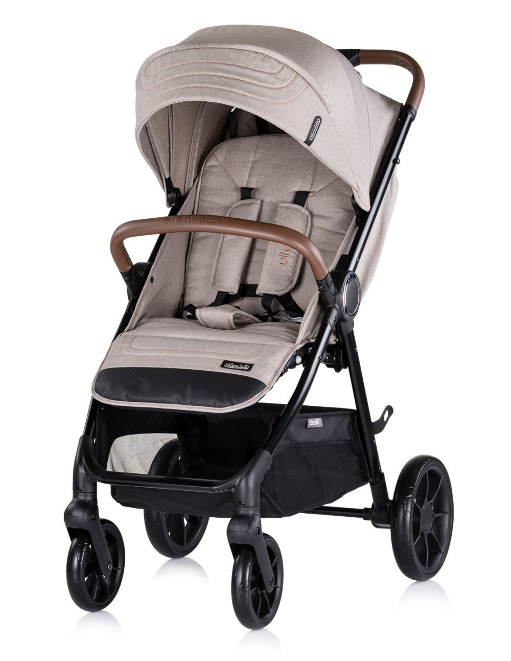 Ein beigefarbener Kinderwagen mit braunem Griff. Es hat ein schwarzes Gestell und drei Räder.