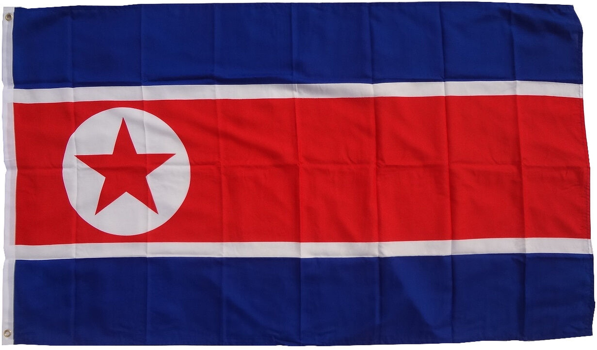 Nordkoreanische Flagge: blaue Bänder oben und unten, roter Mittelstreifen, weißer Kreis mit rotem Stern.
