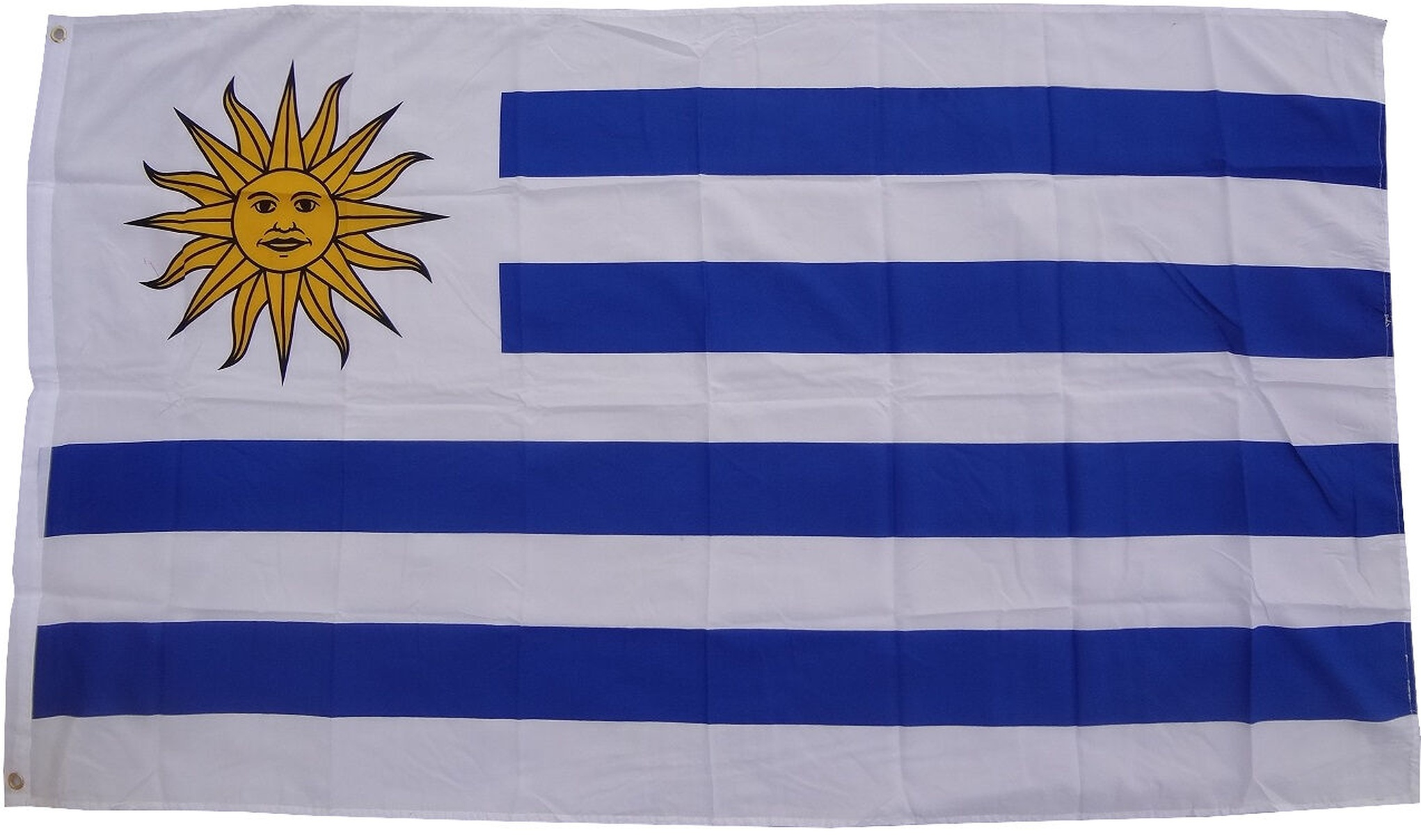 Uruguayische Flagge. Weiß mit blauen Streifen und einer Sonne mit Gesicht in der oberen linken Ecke.