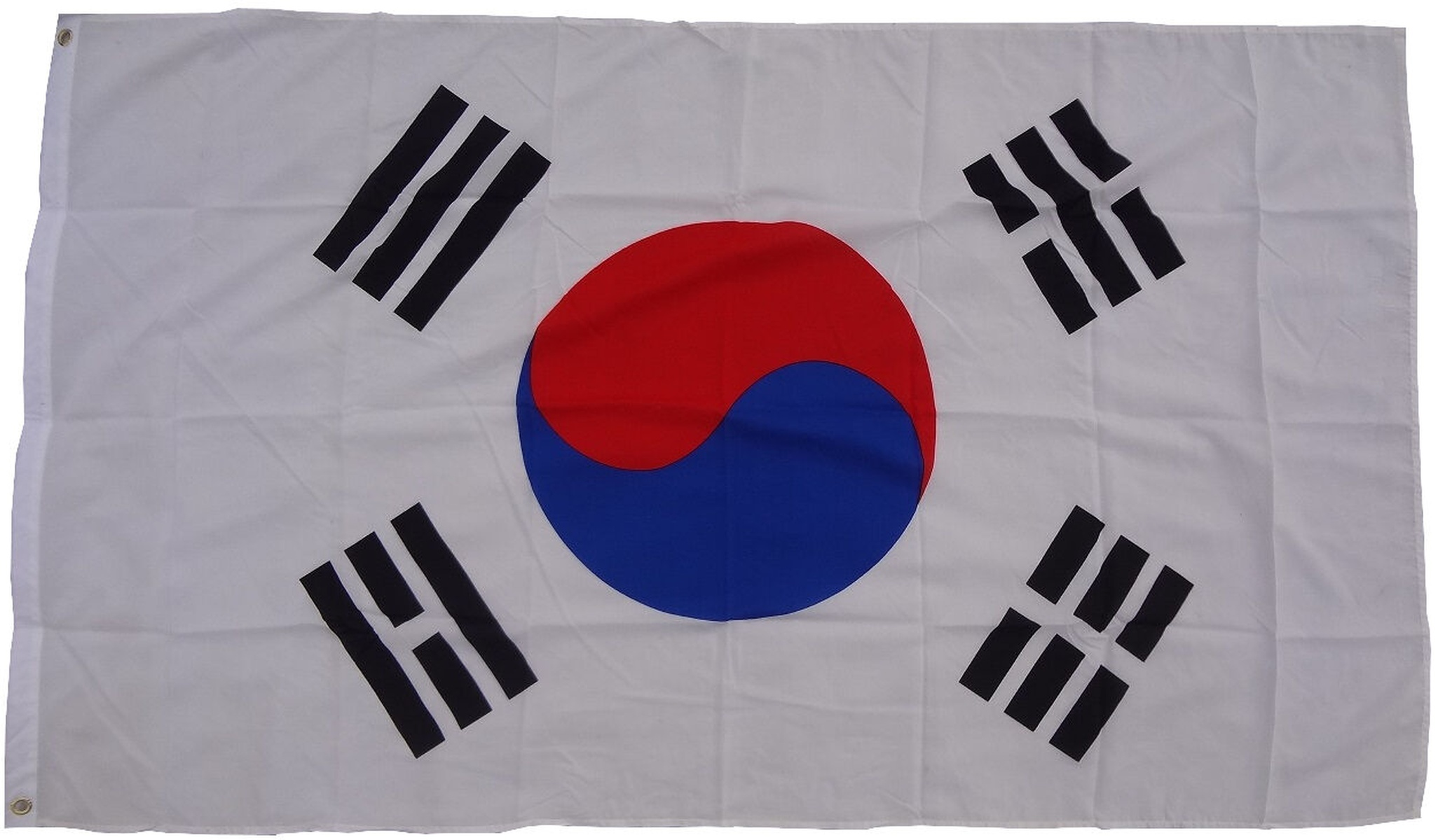 Südkoreanische Flagge. Weißer Hintergrund mit einem rot-blauen Yin-Yang-Symbol und schwarzen Trigrammen.