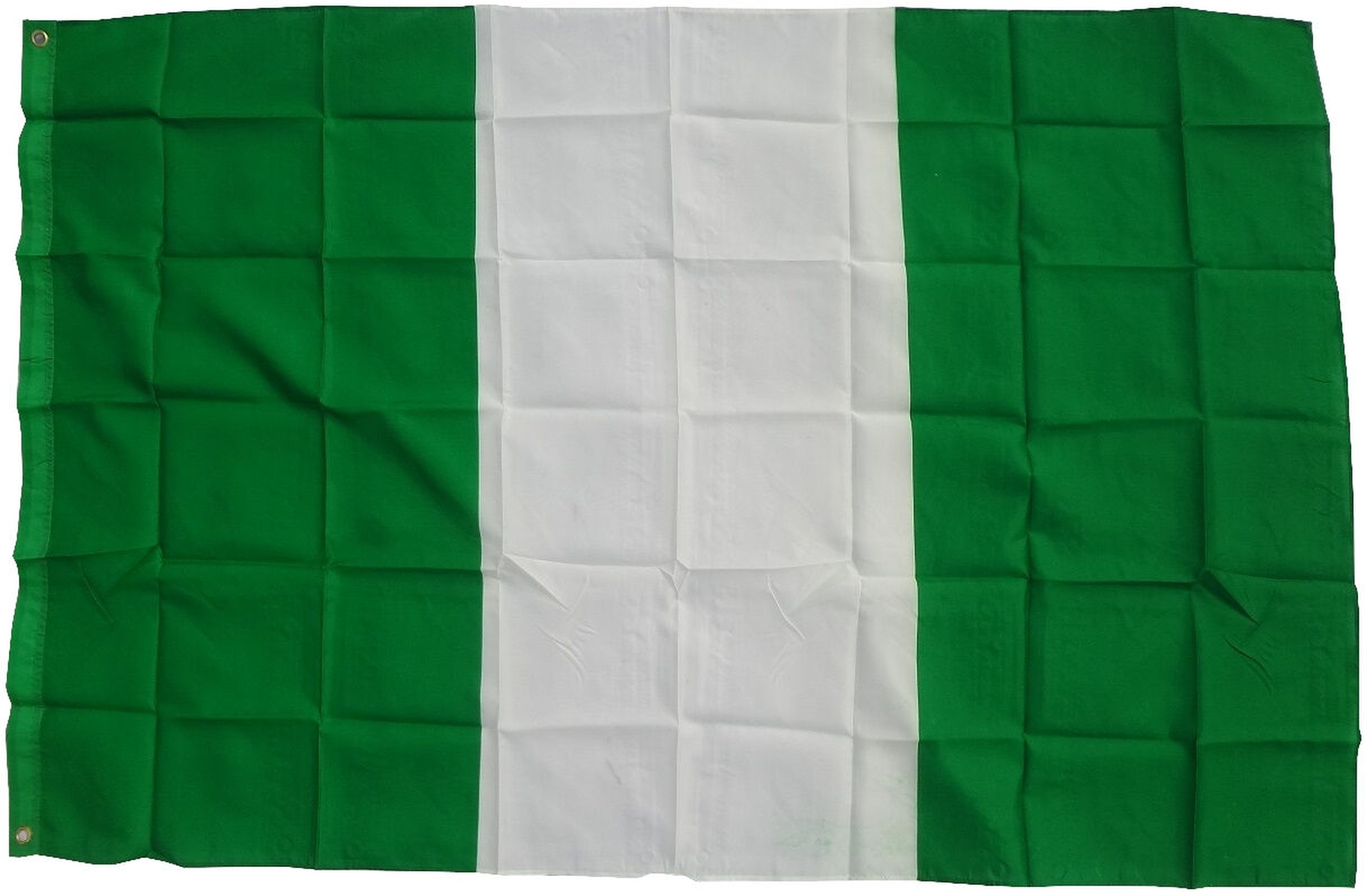 Die nigerianische Flagge: eine vertikale Trikolore aus Grün, Weiß und Grün.