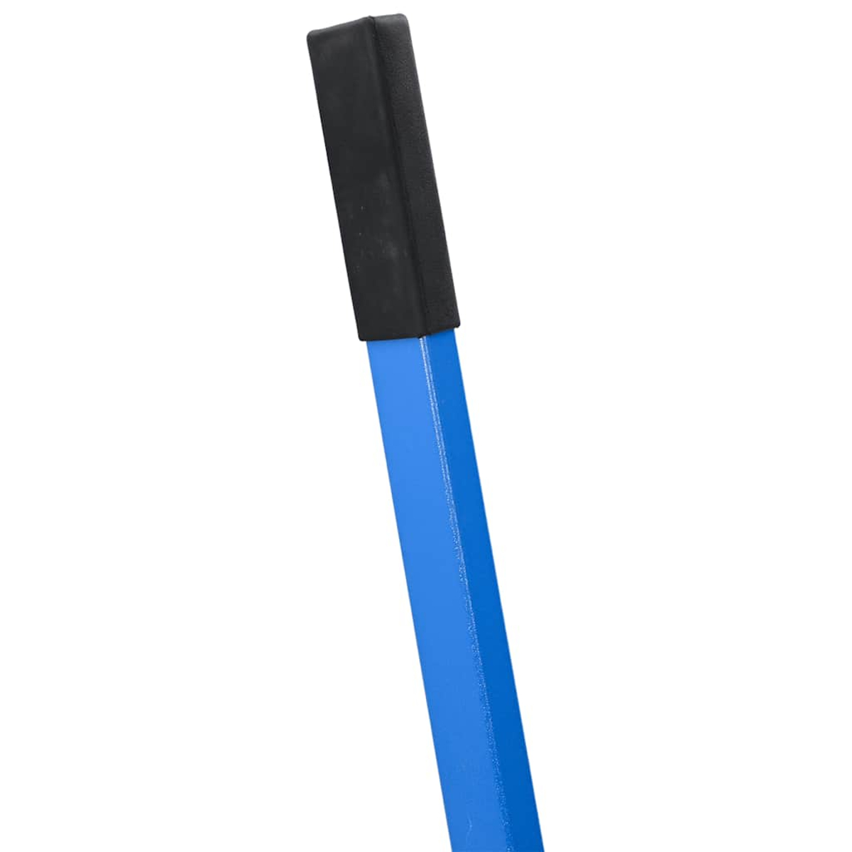 Nahaufnahme des Griffs einer blauen Blechschere aus Metall mit schwarzem Gummi.
