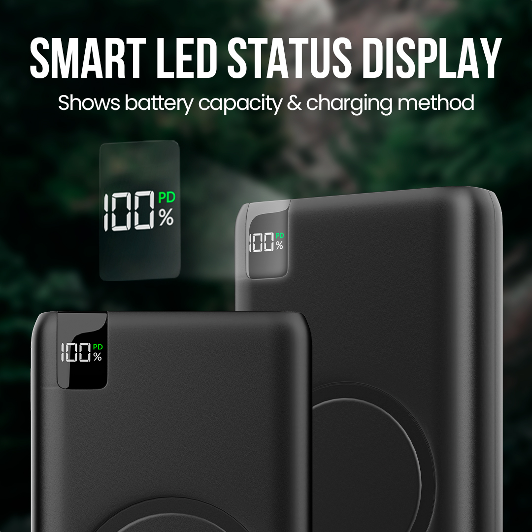 Deux batteries externes noires affichant 100% sur leurs écrans. Le texte indique la capacité de la batterie.