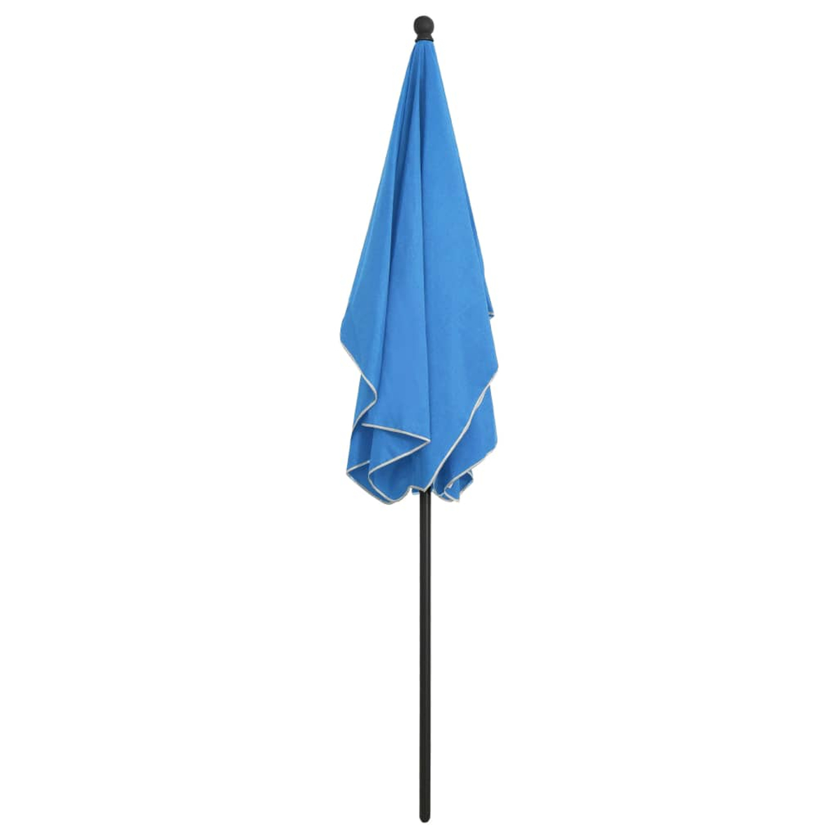 Ein geschlossener, blauer Sonnenschirm mit weißer Einfassung, stehend auf einem schwarzen Pfahl.