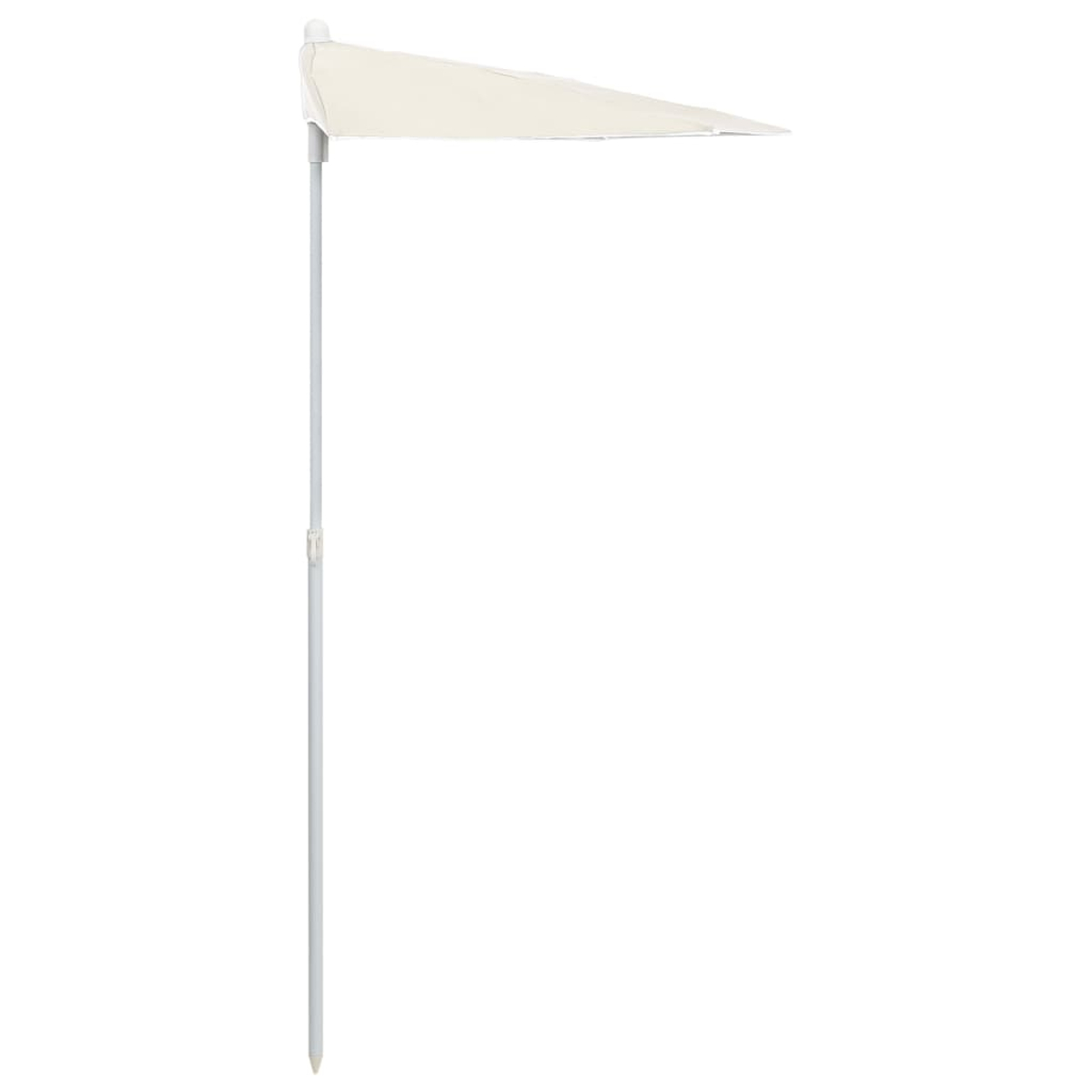 Eine weiße dreieckige Flagge an einem silbernen Pfahl vor weißem Hintergrund.