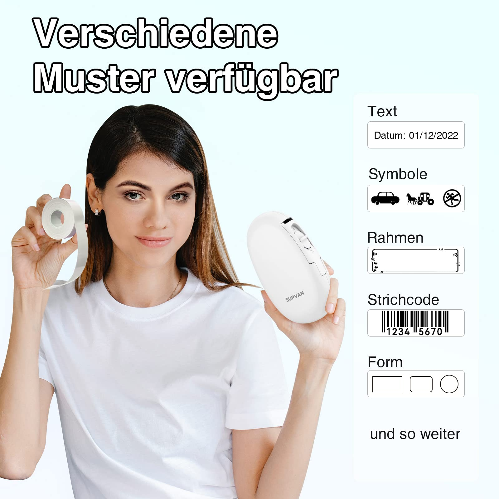 Frau hält Etikettendrucker und eine Rolle Klebeband, verschiedene Etikettenbeispiele.