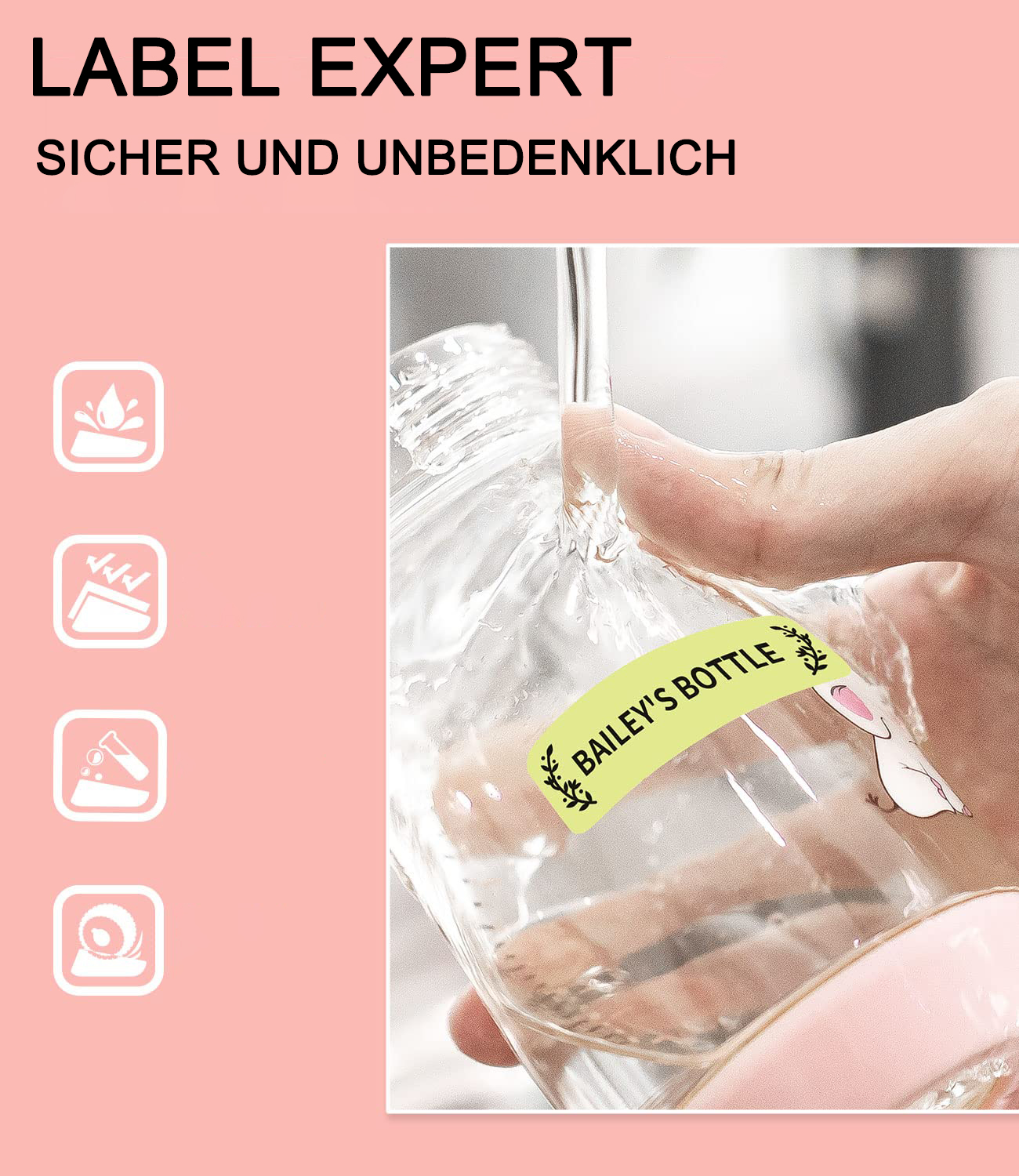 Eine Hand beschriftet eine klare Flasche. Das Etikett lautet 'Bailey's Bottle' mit einer Hasengrafik. Wasser wird gegossen.