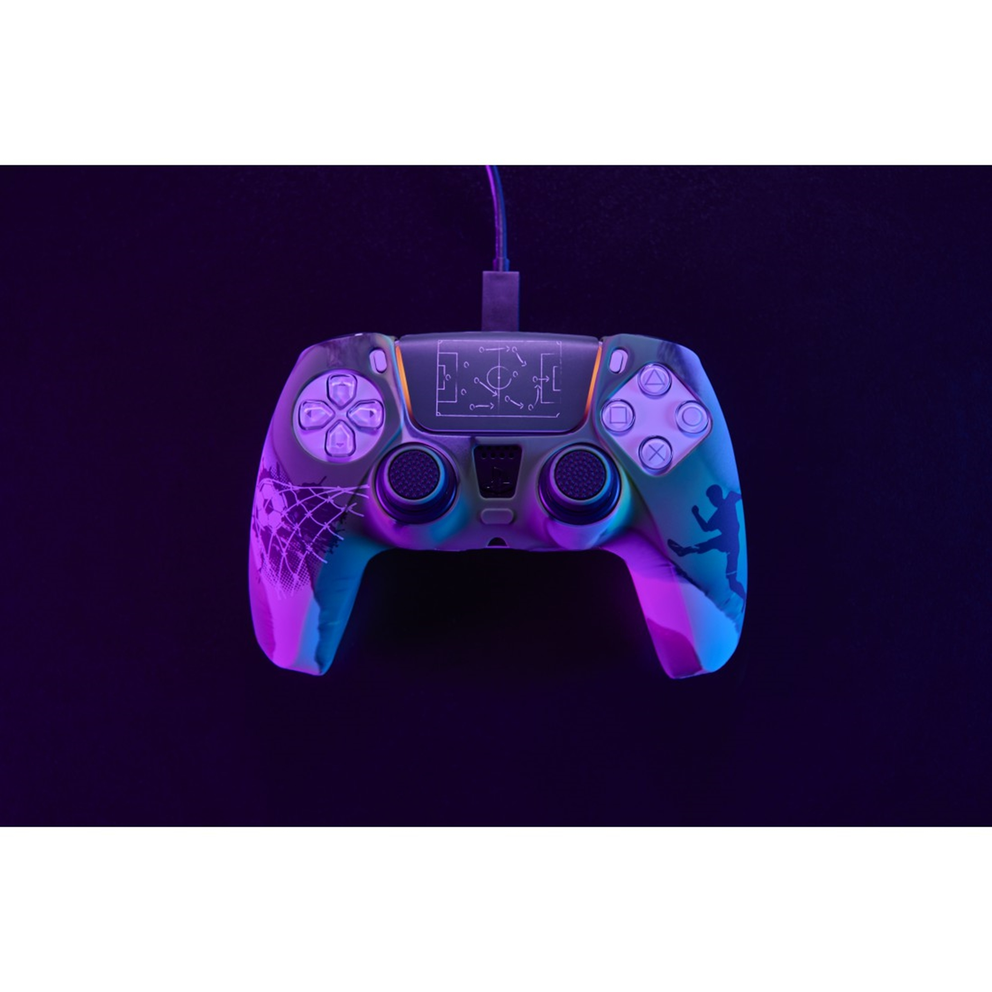 Controller di gioco dal design unico, su sfondo scuro con luci al neon.