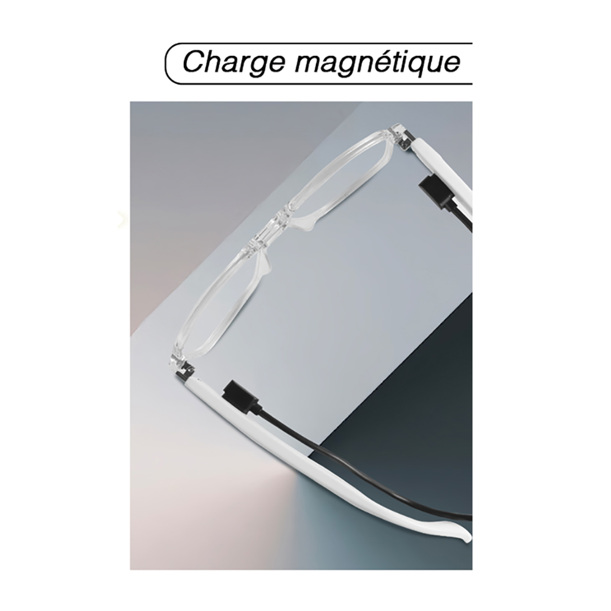 Klare Brille mit angeschlossenem Ladekabel. Der Text oben lautet 'Magnetic Charge'.