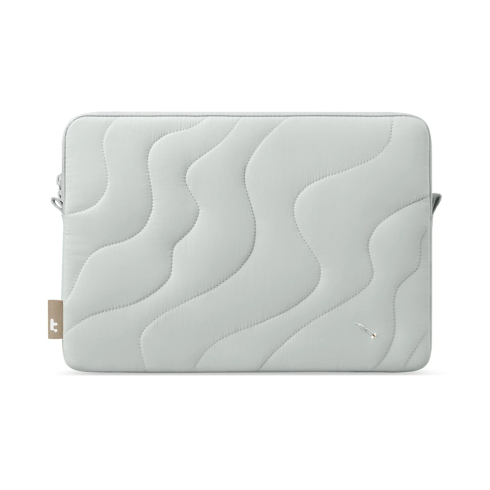 Miętowa osłona na laptopa. Powierzchnia ma pikowany wzór. Widoczne jest logo tomtoc.