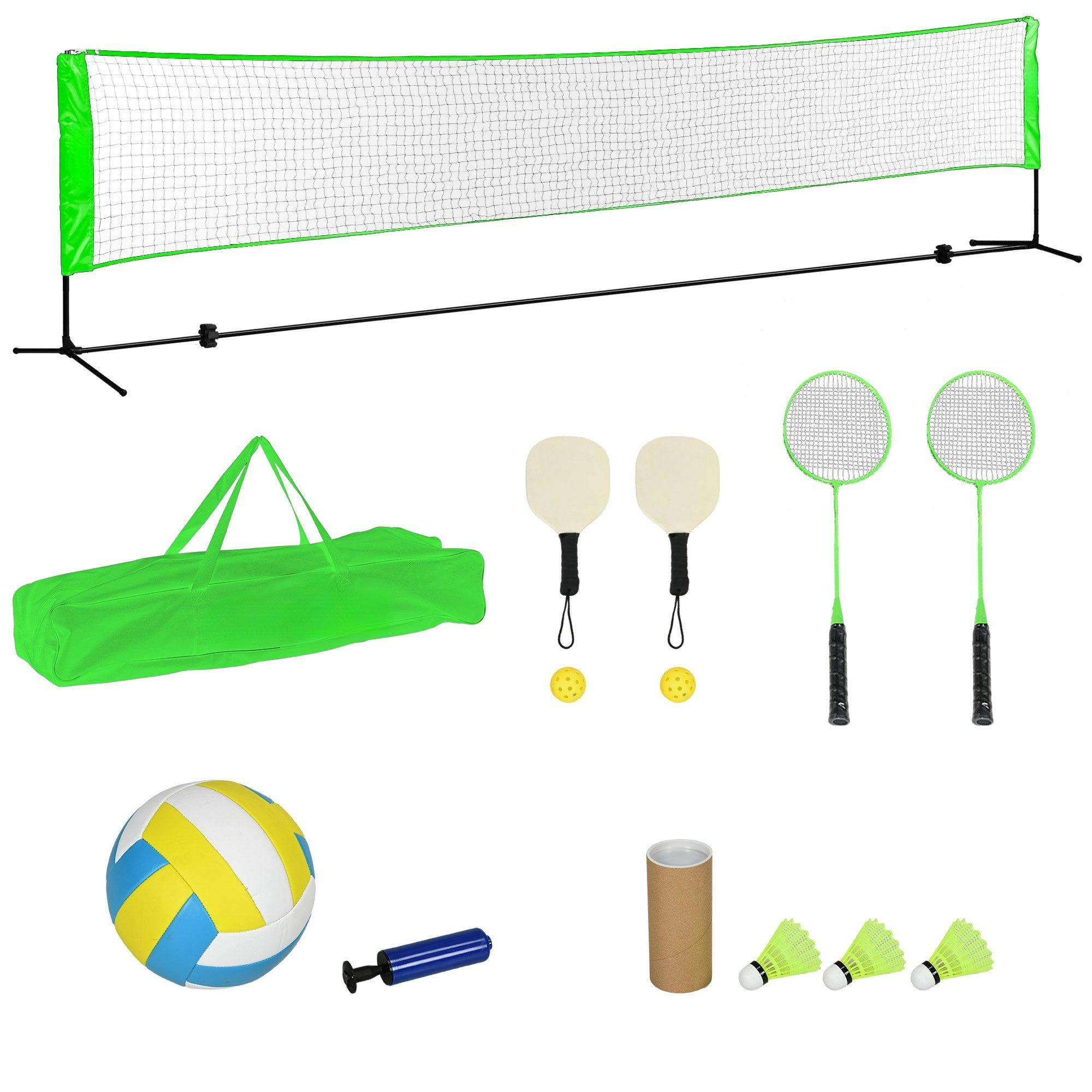 Ein Sport-Set mit Badmintonnetz, Schlägern, Federbällen, Volleyball und einer Pumpe. Das Netz ist grün und schwarz.