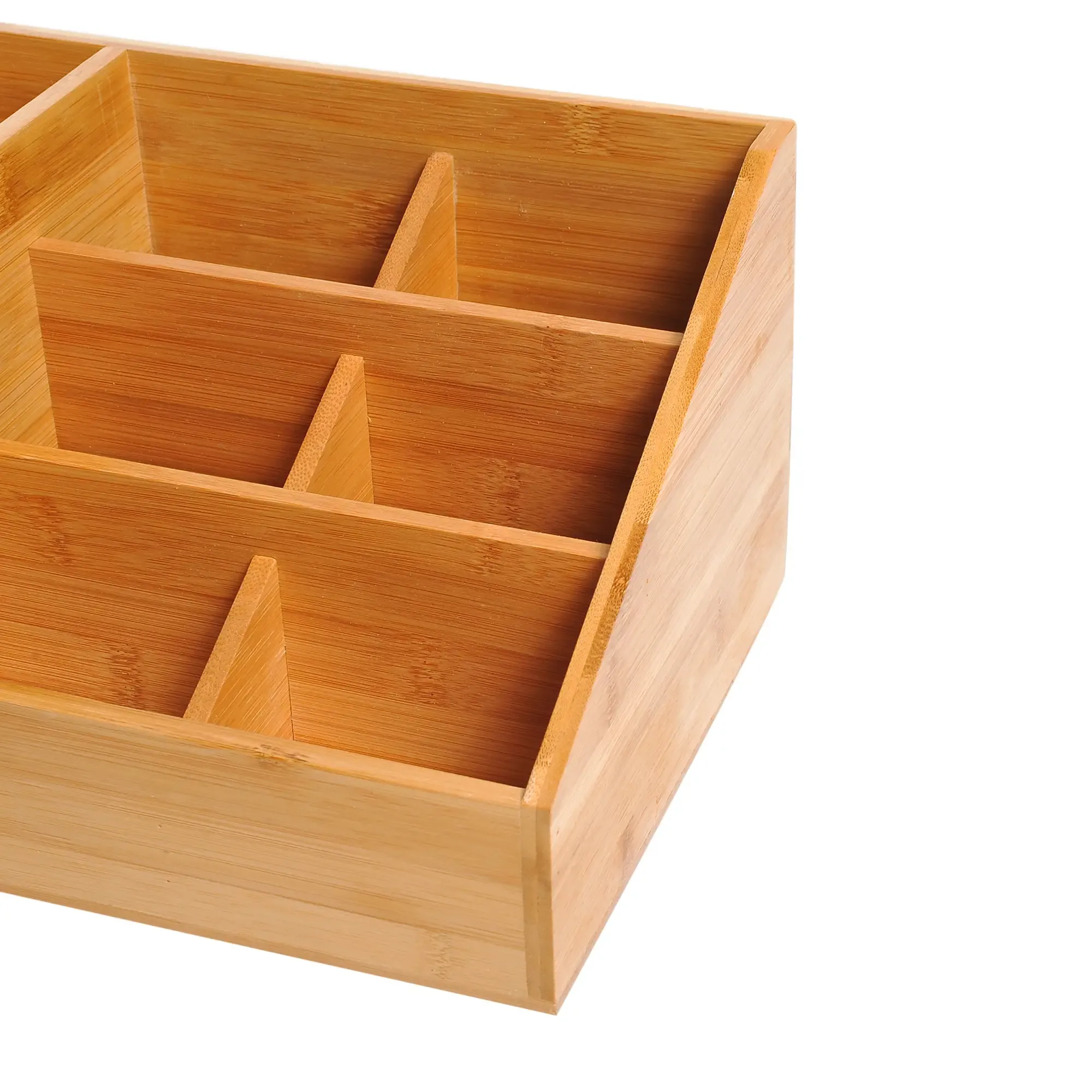 Schreibtisch-Organizer aus Holz mit mehreren Fächern, mit weißem Hintergrund.