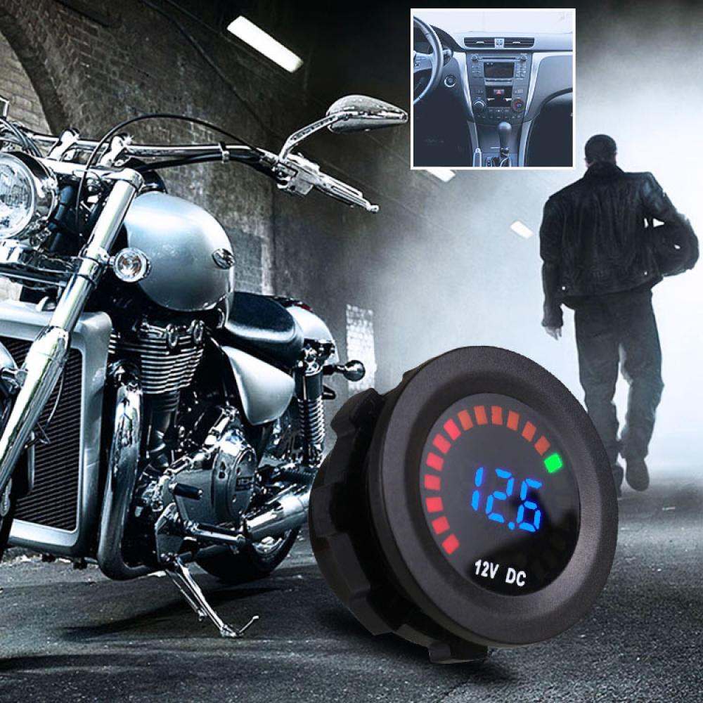 Motorrad, Mann, schwarzes Messgerät (12,6). Text: 12V DC.