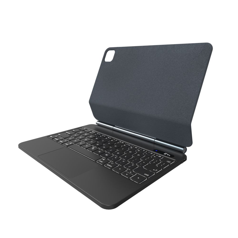 Schwarzes iPad-Tastaturgehäuse mit offenem Deckel. Verfügt über eine Tastatur und ein Touchpad. Weißer Hintergrund.