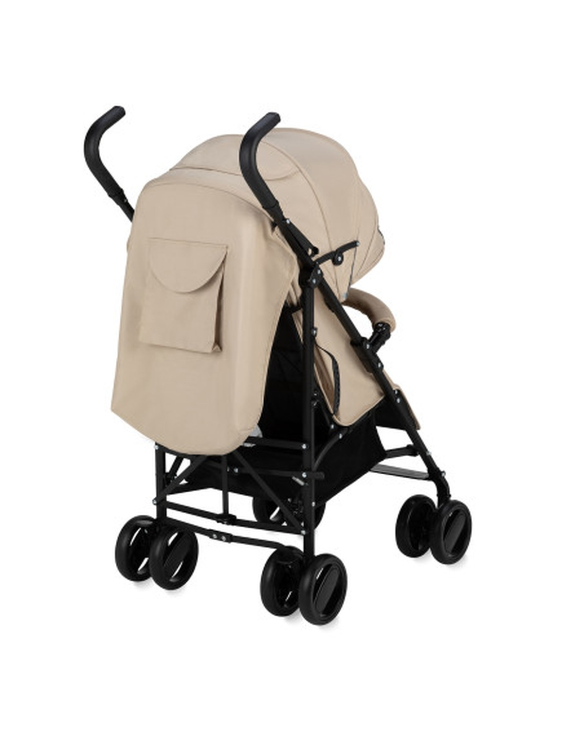 Ein beiger Kinderwagen von hinten gesehen. Mit Verdeck, Griffen und vier Rädern auf weißem Hintergrund.