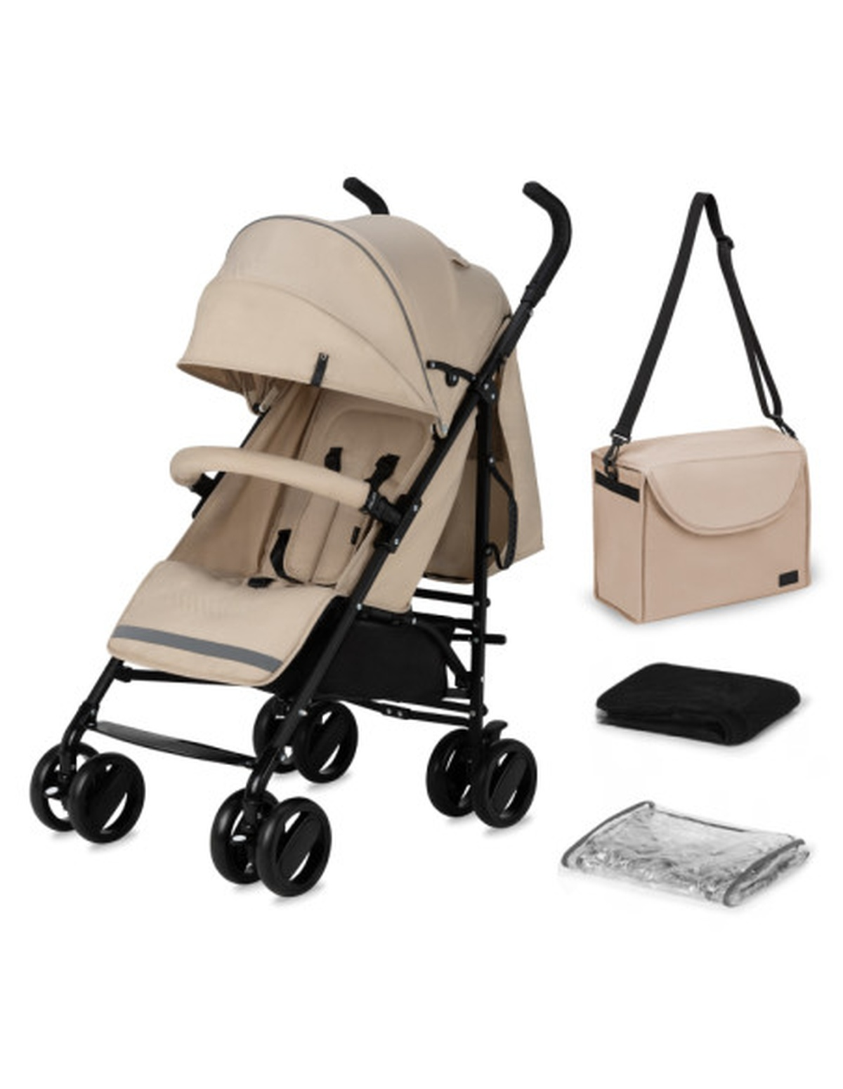 Ein beiger Kinderwagen mit Zubehör: Tasche, Regenschutz und schwarze Matte. Auf weißem Hintergrund.