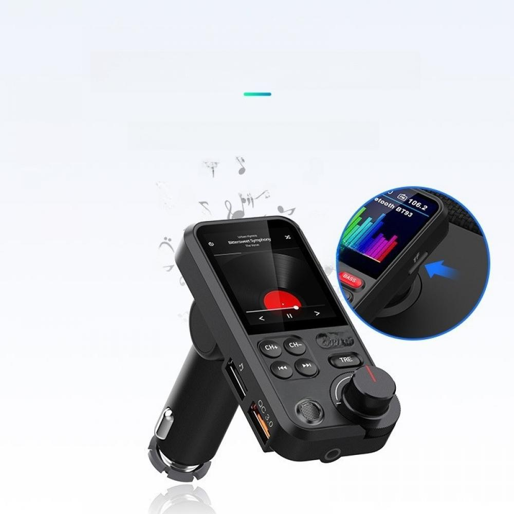 Ein schwarzer MP3-Player für Autos mit Bildschirm, Bass-Taste und Lautstärkeregler.