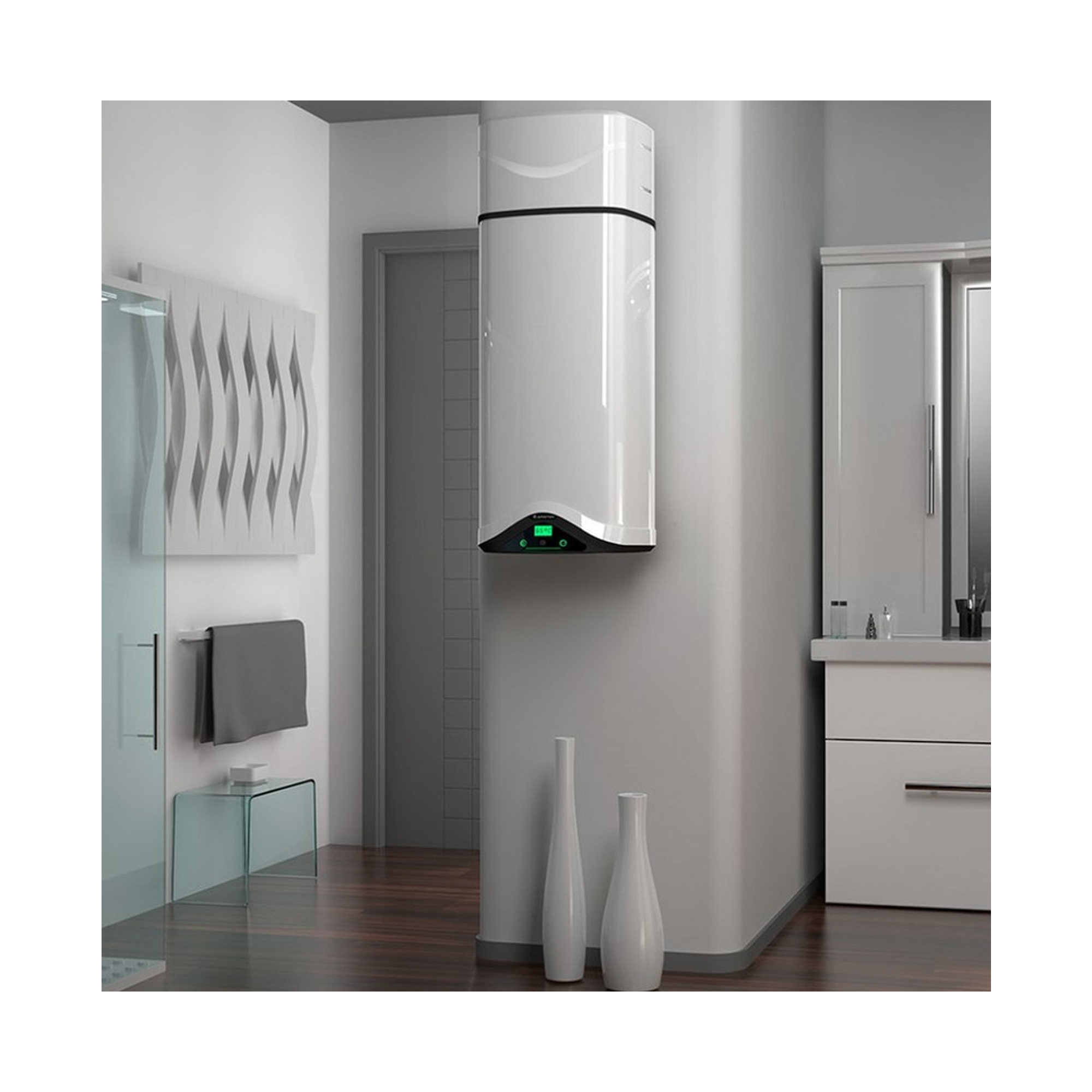 Scaldabagno installato in un bagno moderno. L'unità bianca è contro un muro grigio.