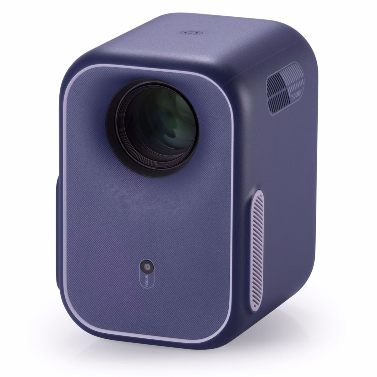 Widok z boku niebieskiego projektora. Obiektyw, przycisk ostrości i otwór wentylacyjny z boku. Zaokrąglone rogi i białe obramowanie.