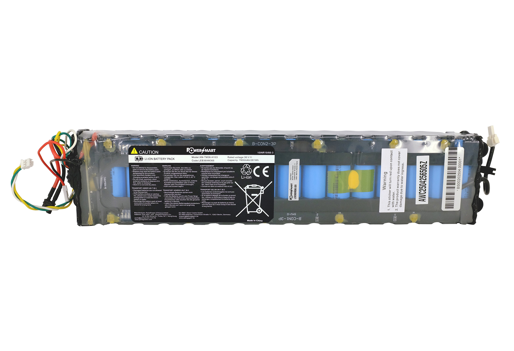 Un pacco batteria agli ioni di litio con avvertenze. Ha una base nera, cilindri blu e diversi fili collegati.