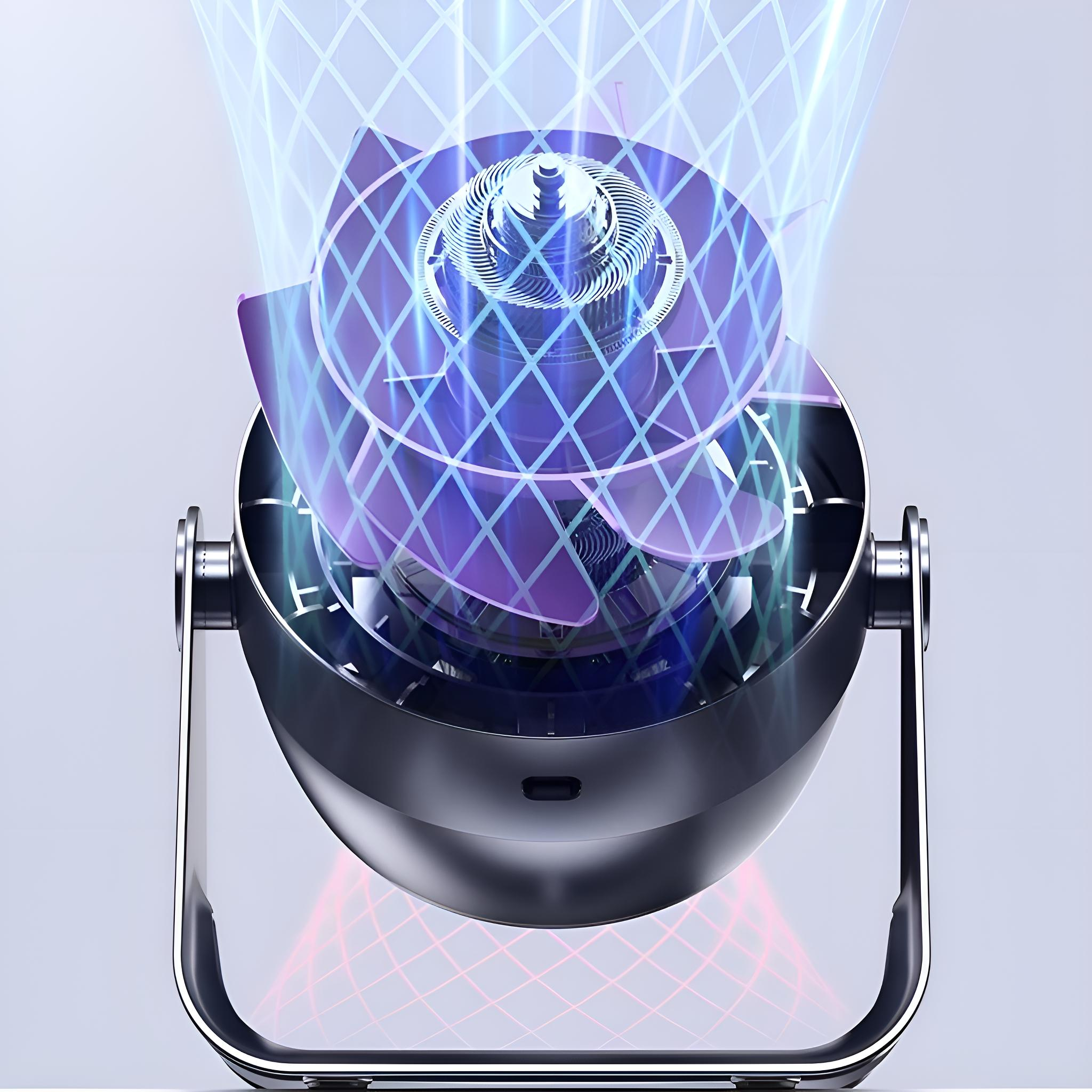 Ein moderner Ventilator mit lila Flügeln und blauen Luftstromgrafiken. Der Ventilator ist silberfarben, vor weißem Hintergrund.