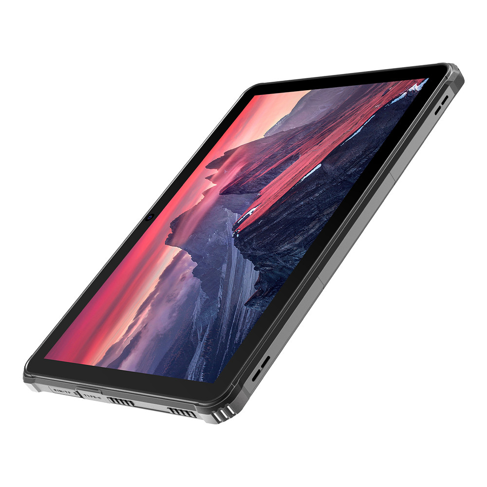Un tablet con cornice nera, che mostra un paesaggio di montagne e un cielo rossastro. Vista angolata su sfondo bianco.