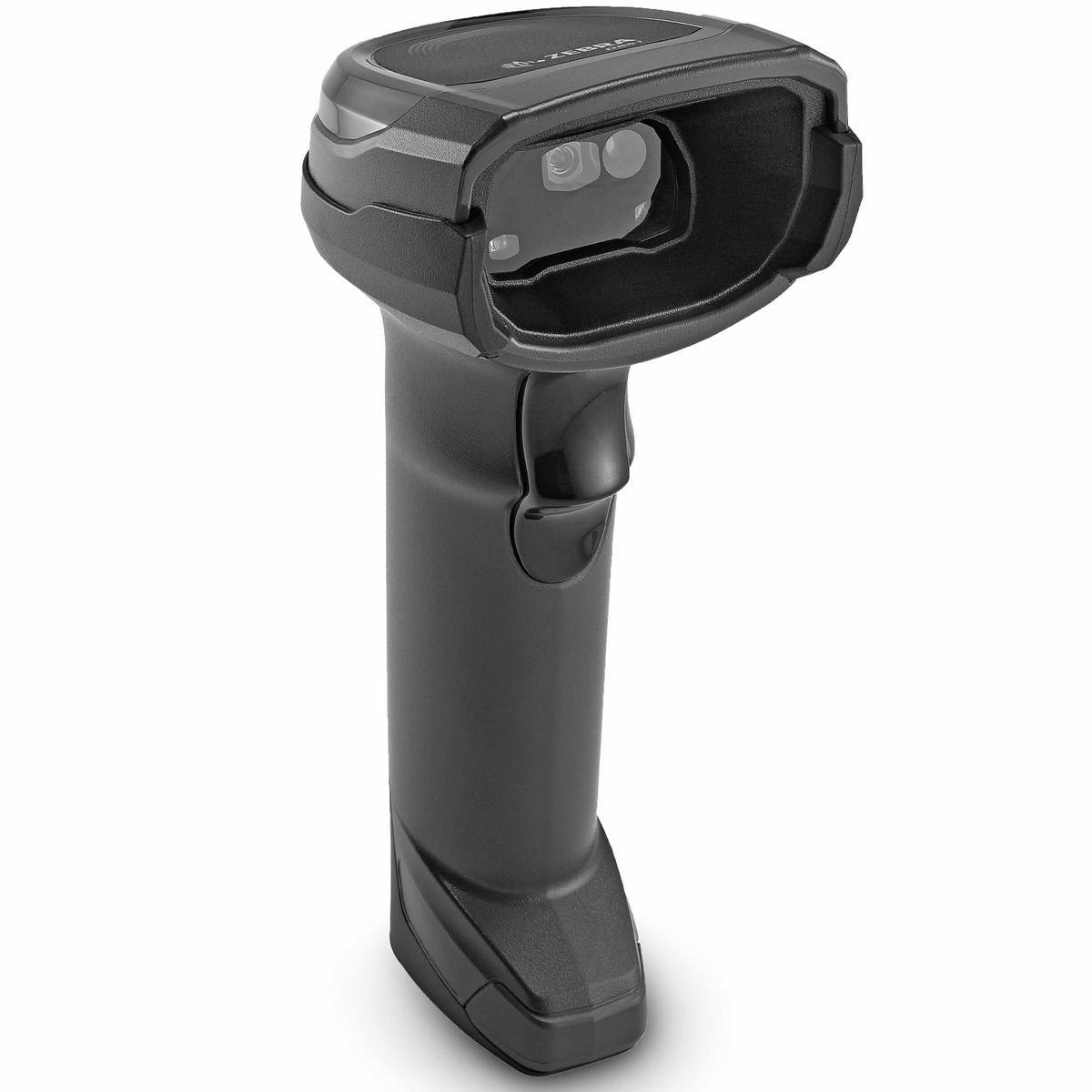 Uno scanner di codici a barre nero con manico, lente e pulsante di attivazione. Lo scanner è su sfondo bianco.