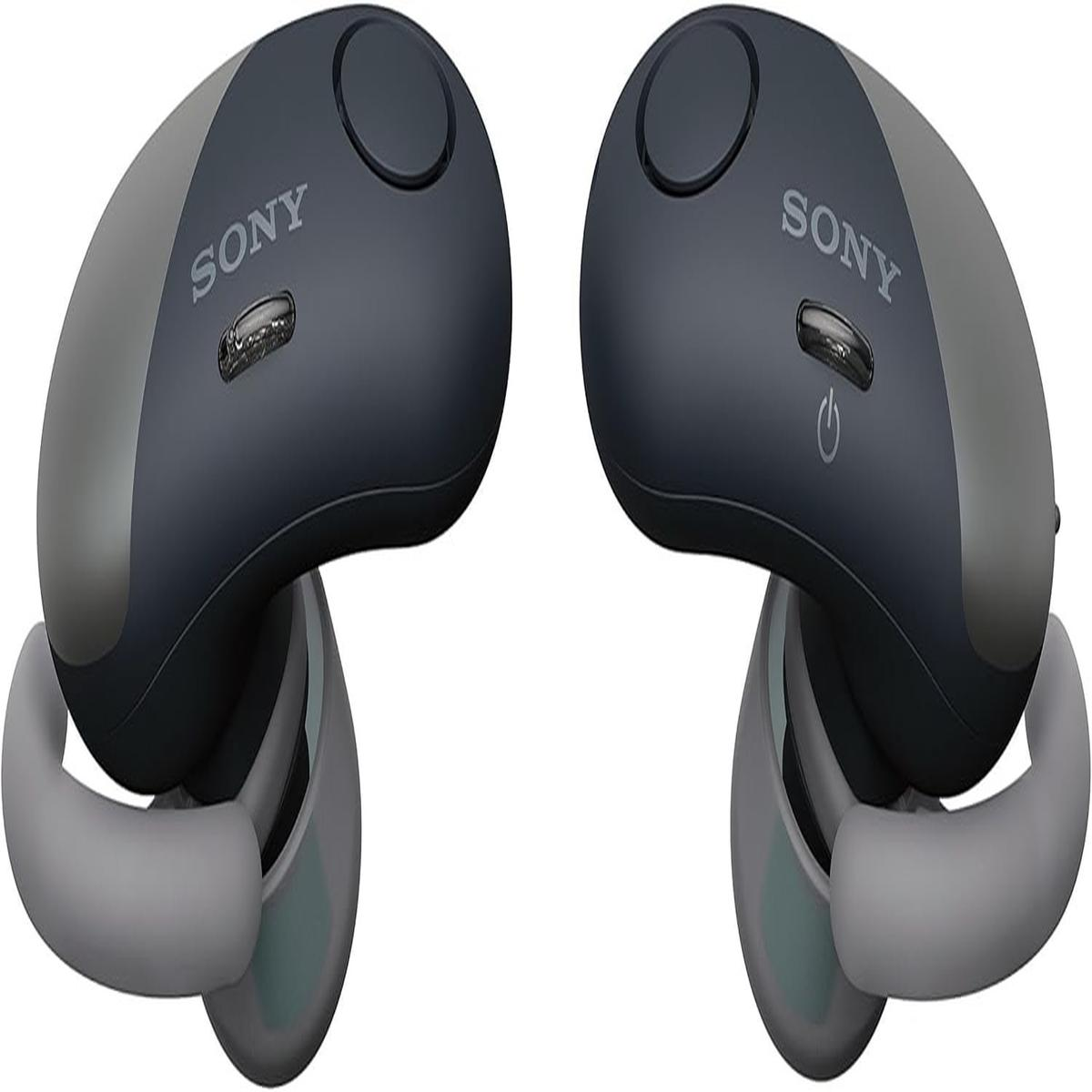 Due auricolari wireless Sony. Auricolare grigio scuro con auricolare e gancio grigi. Pulsante di accensione e logo Sony visibili.