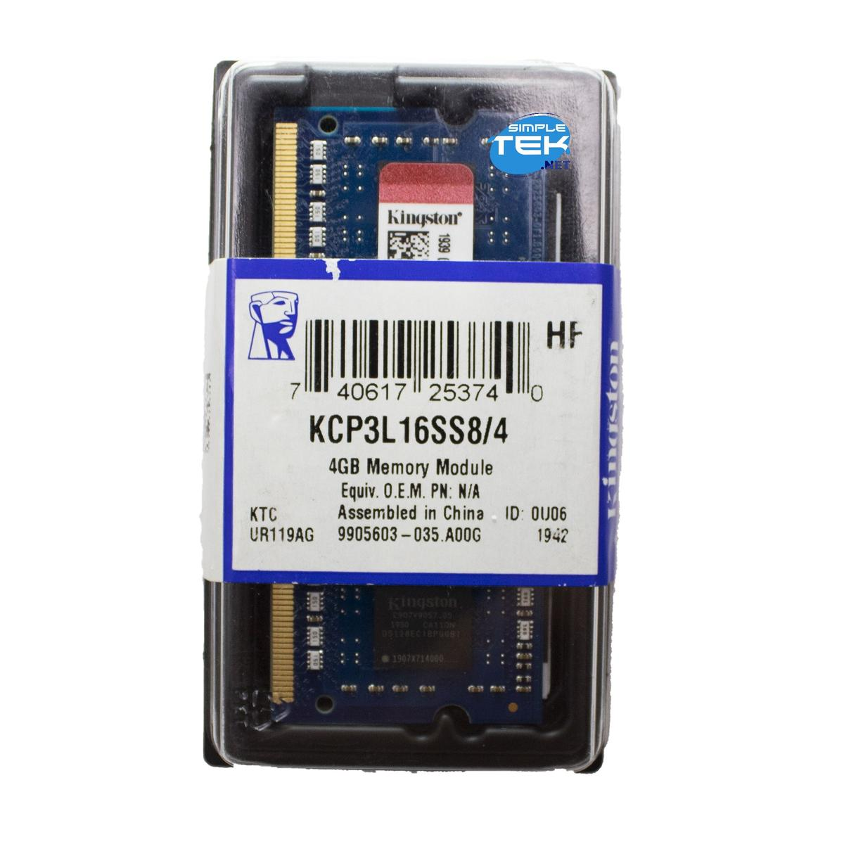 Un modulo di memoria Kingston da 4 GB, etichettato KCP3L16SS8/4, si trova all'interno di un involucro di plastica trasparente, con codice a barre e dettagli.