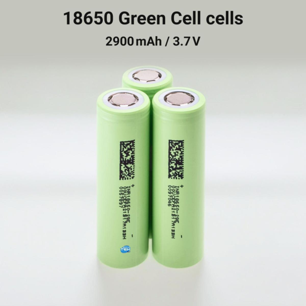 Trzy zielone ogniwa 18650 z tekstem i kodami. Na górze napis 18650 Green Cell cells, 2900mAh/3.7V.