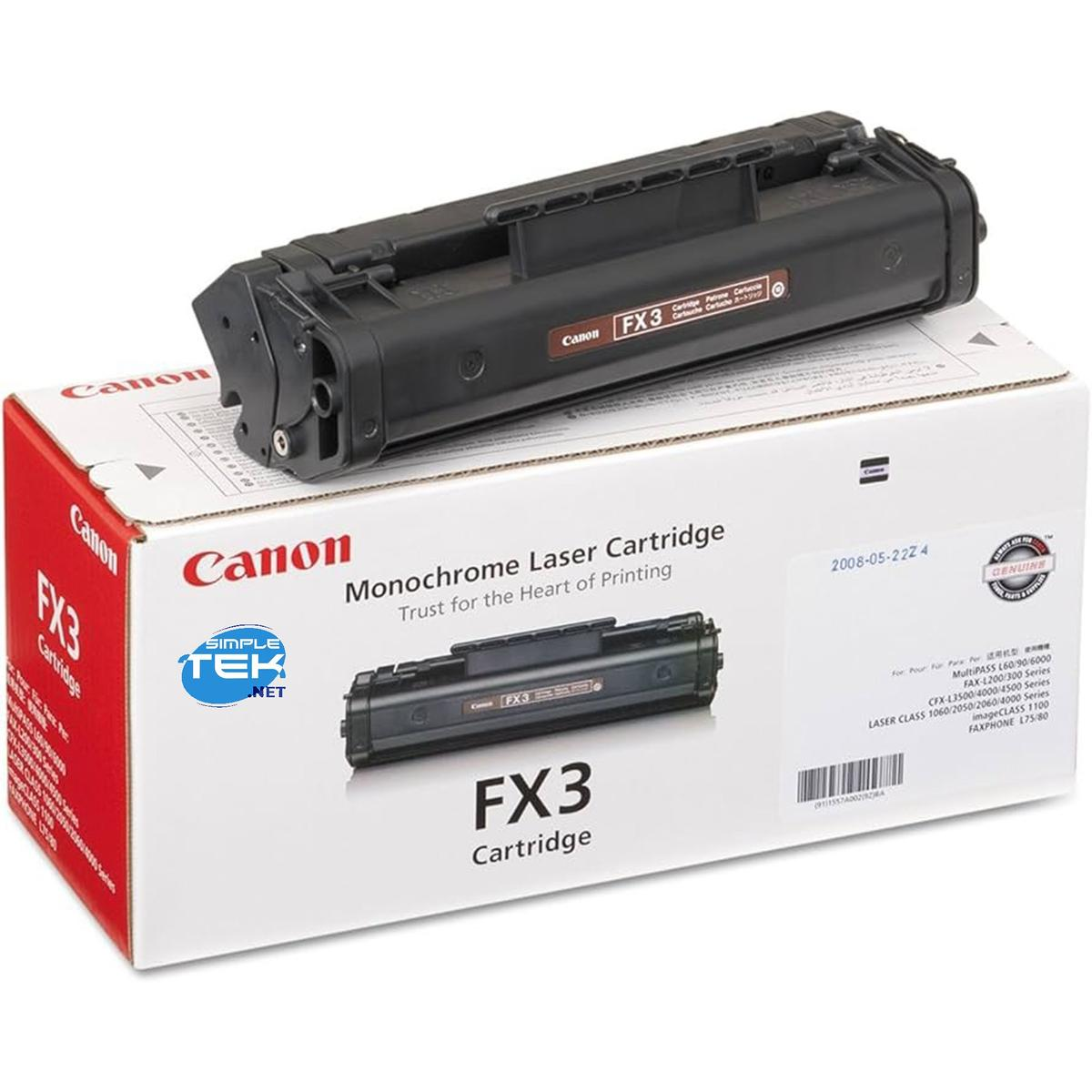 Una cartuccia toner Canon FX3 sulla sua scatola. La scatola è bianca con testo rosso e blu. La cartuccia è nera.