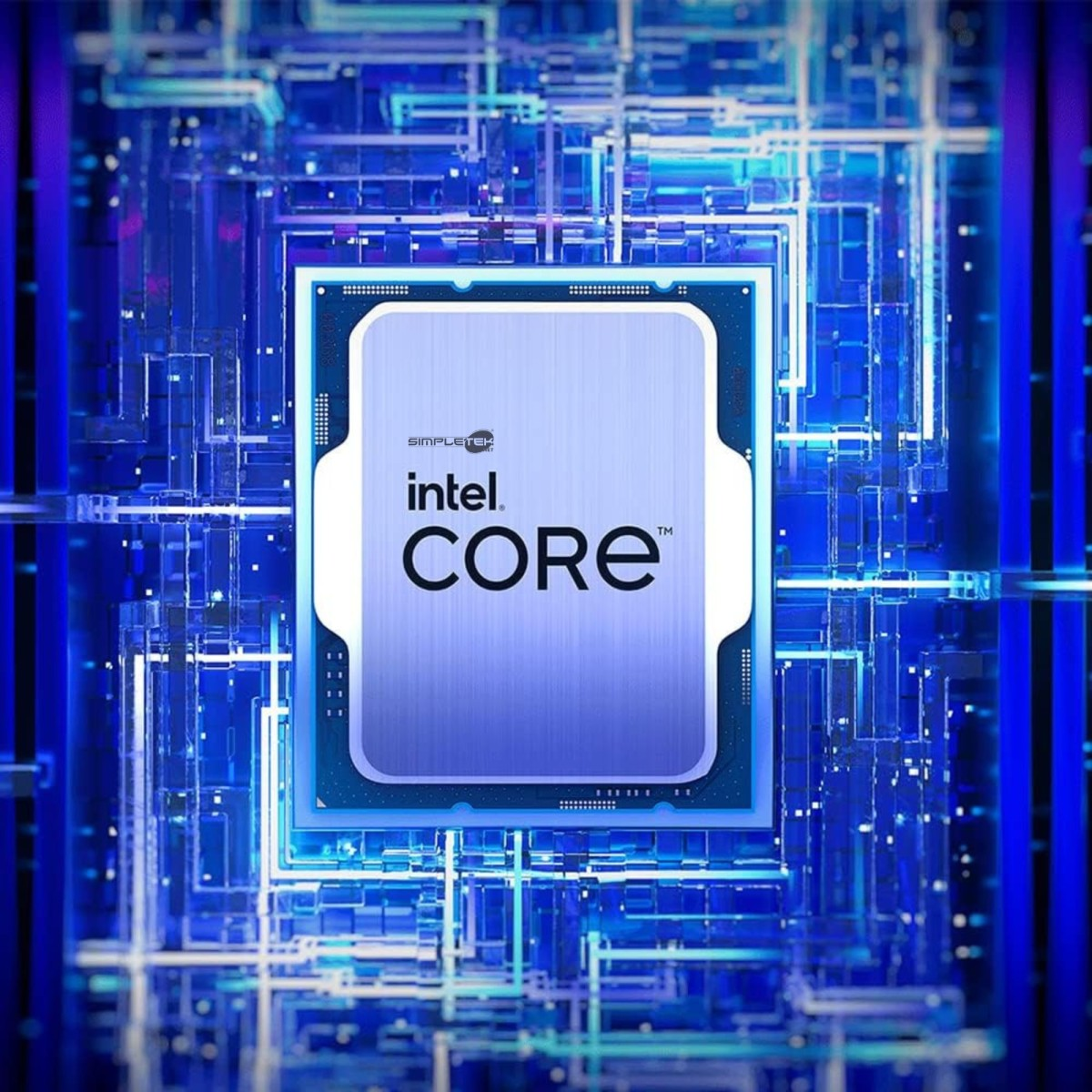 Zbliżenie procesora komputera z logo Intel Core. Tło pokazuje niebieskie detale płytki drukowanej.