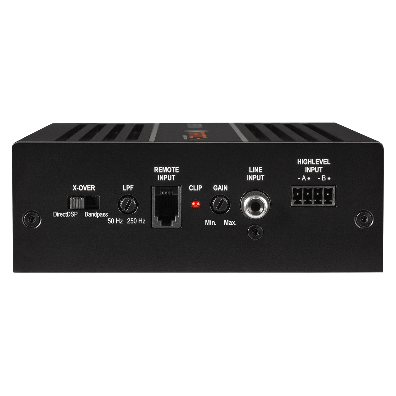 Schwarzer Audioverstärker mit verschiedenen Ein-/Ausgangsoptionen: X-OVER, LPF, Remote Input, Line Input, Highlevel Input und Gain.