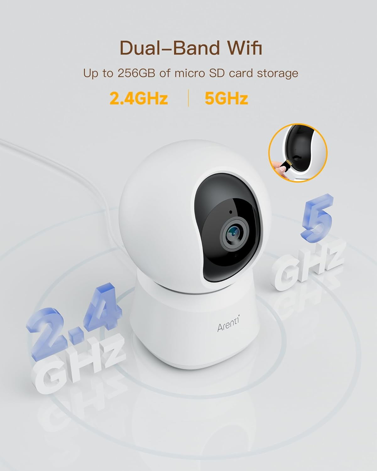 Eine weiße Überwachungskamera mit 2,4- und 5-GHz-Symbolen. Text sagt Dual-Band WiFi, bis zu 256 GB Micro-SD-Speicher. Die Kamera ist mit Arenti beschriftet.