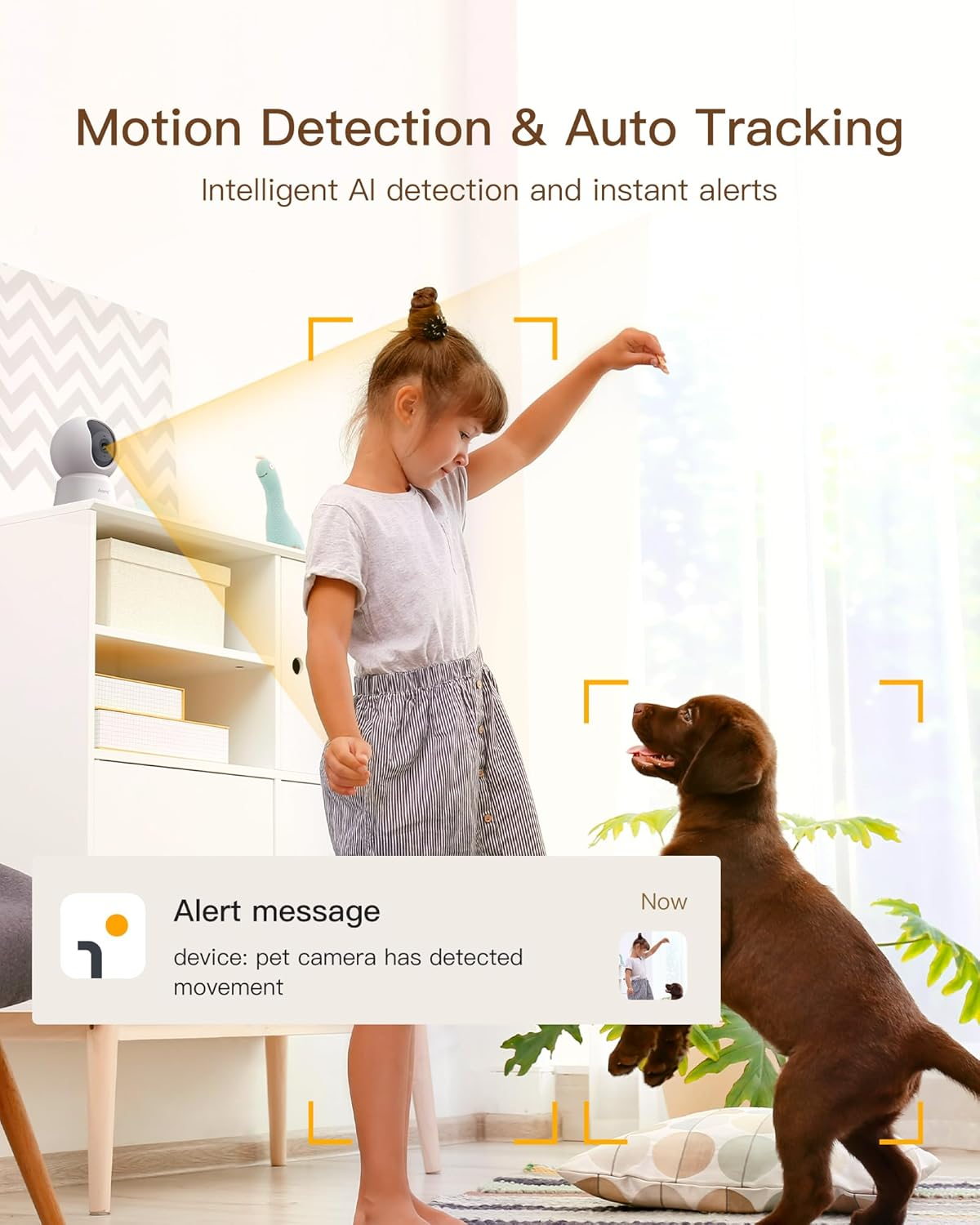 Ein Mädchen zeigt auf einen braunen Hund. Eine Meldung zeigt, dass die Haustierkamera Bewegung erkannt hat. Thema ist Bewegungserkennung und automatische Verfolgung.