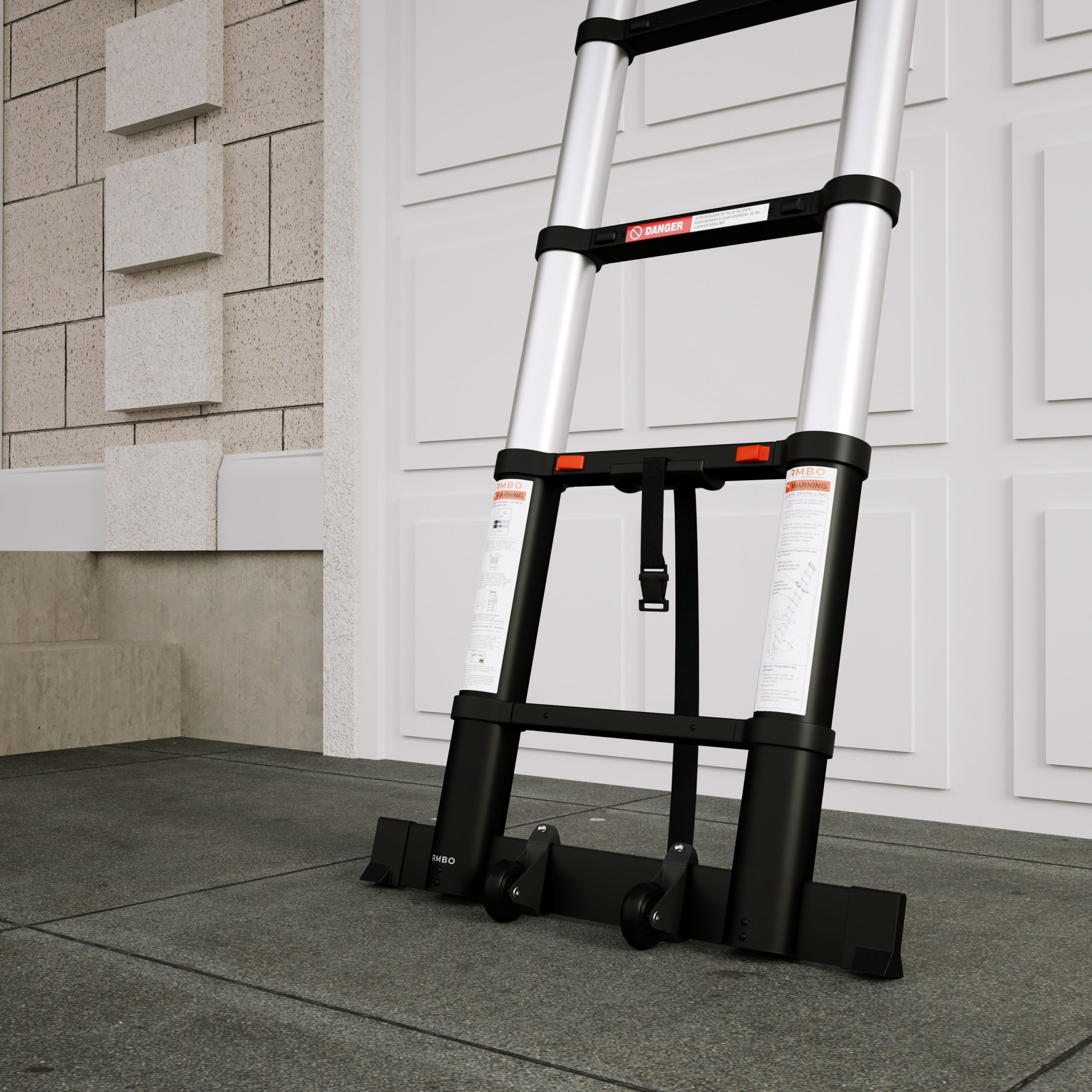Een zwarte en zilverkleurige telescopische ladder staat op een grijze tegelvloer. Een getextureerde muur erachter.