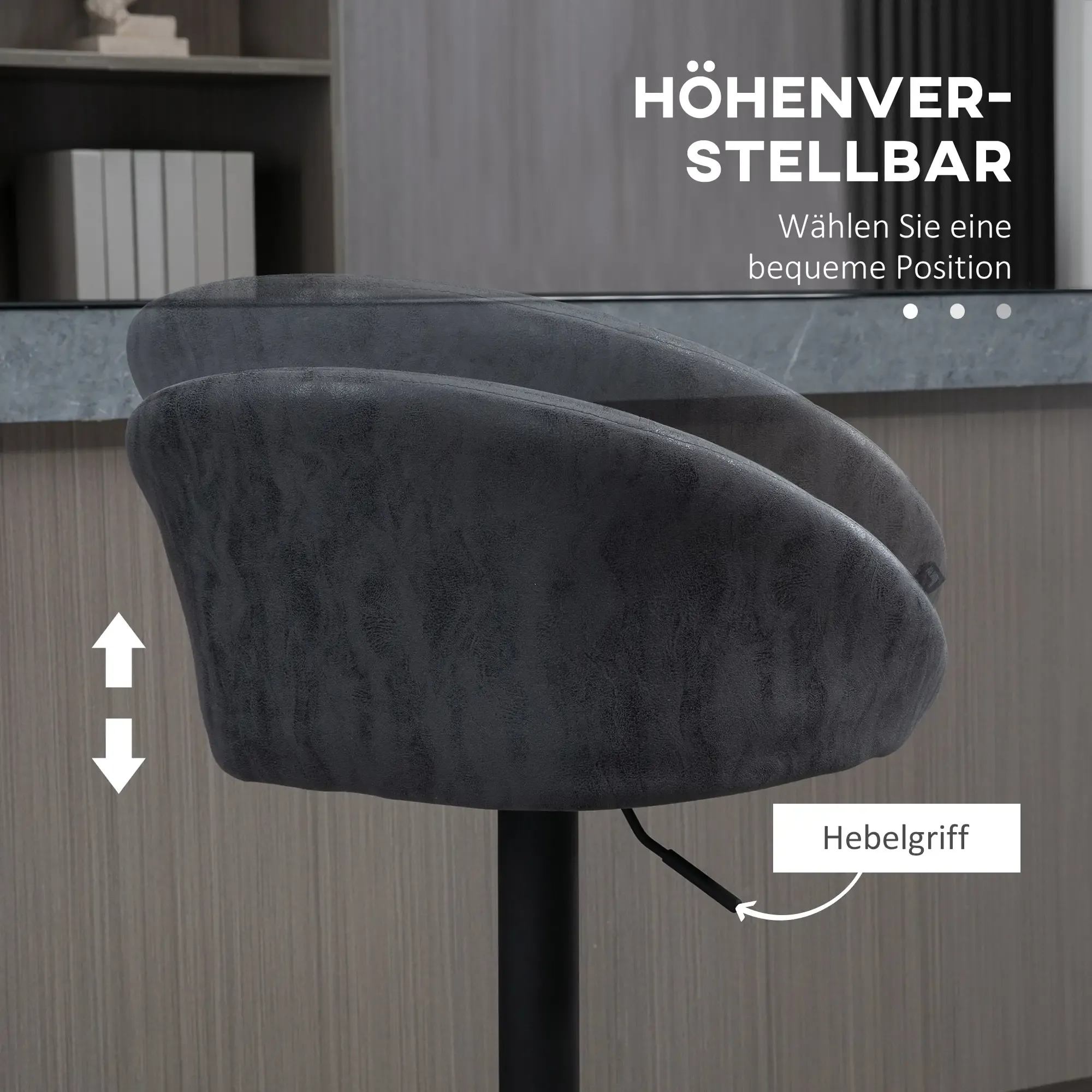 Ein grauer, verstellbarer Hocker. Pfeile zeigen nach oben und unten. Text: 'Höhenverstellbar' und 'Hebelgriff'.