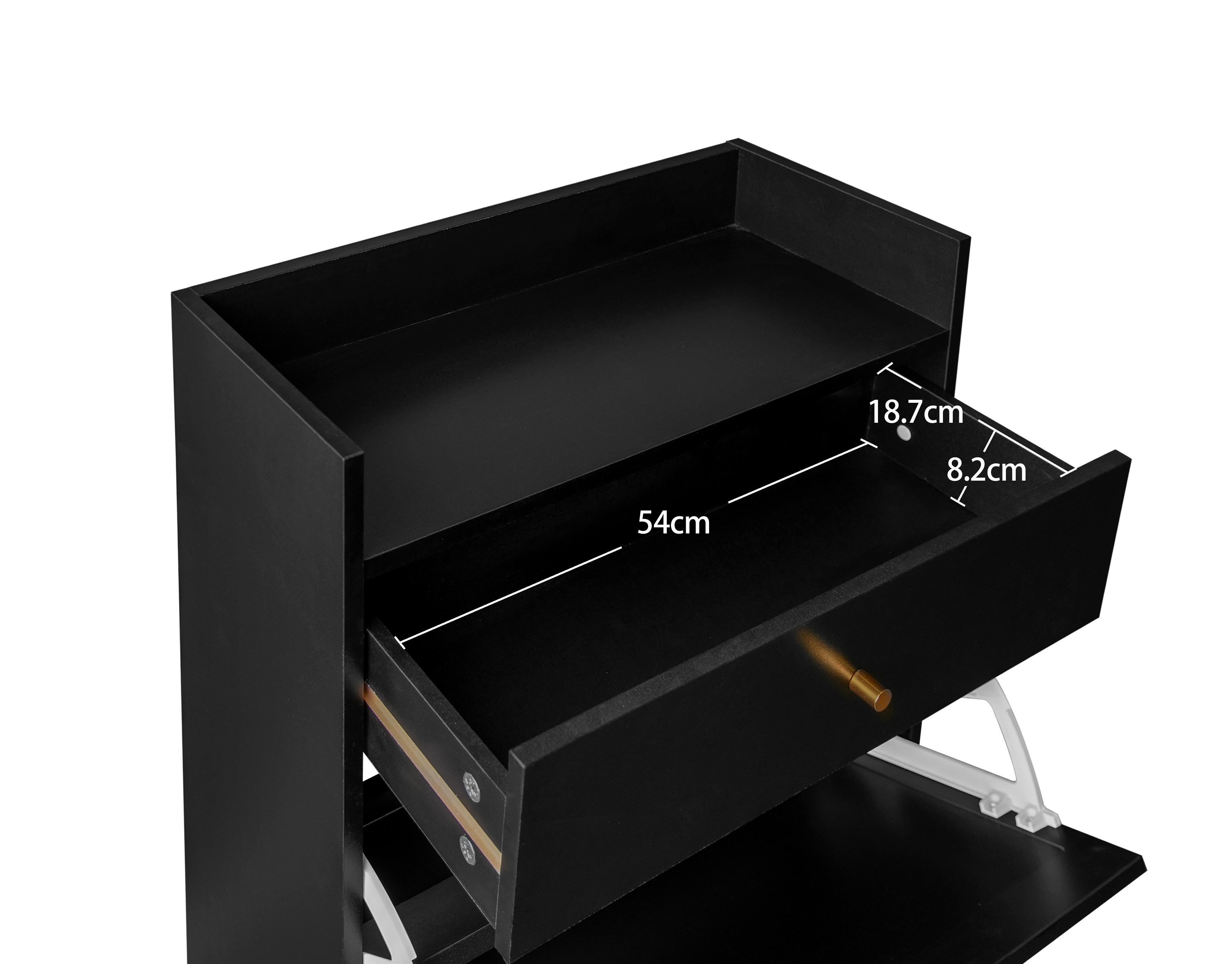 Schwarzer Schrank mit offener Schublade. Maße sind beschriftet: 18,7 cm, 8,2 cm und 54 cm. Er hat einen goldenen Knopf.
