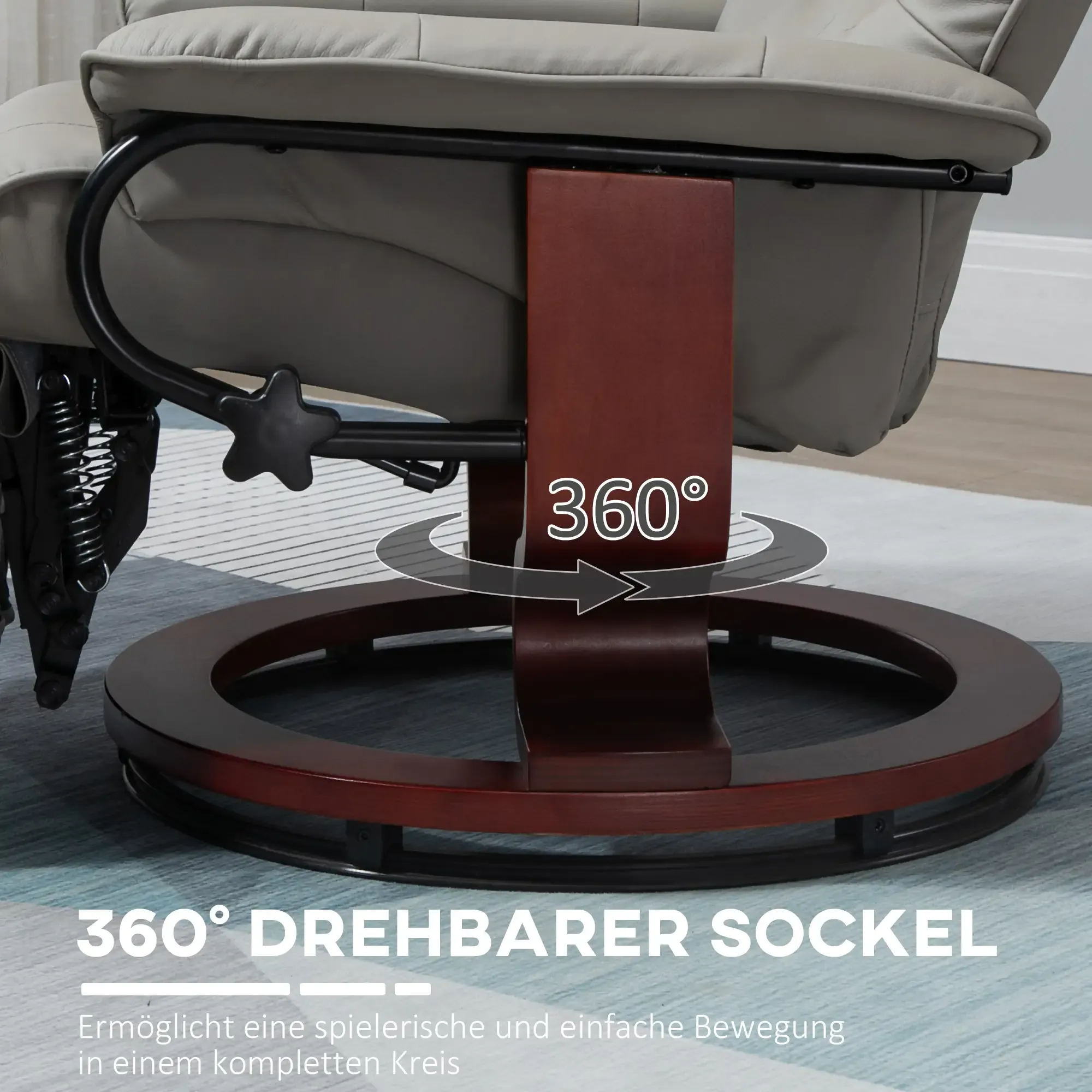 Ein Relaxsessel mit einem dunklen Holzsockel, der sich um 360 Grad dreht. Der Stuhl ist grau und steht auf einem gemusterten Teppich.