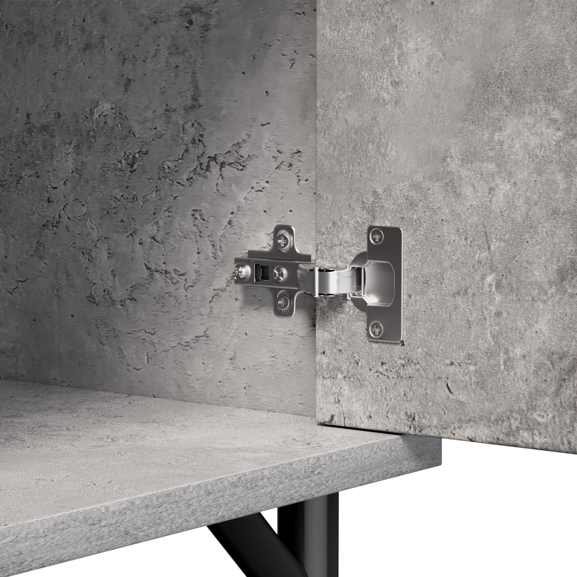Nahaufnahme eines Schrankbands. Schrank und Hintergrund haben eine grau strukturierte Betonoptik.