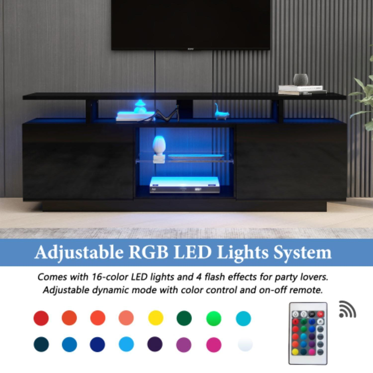 Schwarzer TV-Ständer mit blauen LED-Leuchten. Er hat Regale, eine Fernbedienung und Farboptionen. Ein Fernseher hängt darüber.