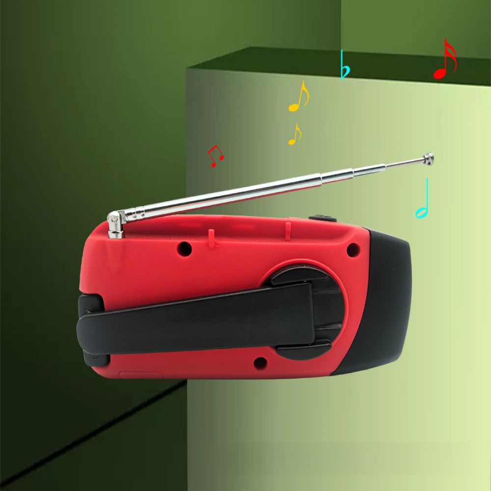 Ein rotes Handkurbelradio mit schwarzem Griff und Antenne, mit schwebenden Noten. Hintergrund ist grün und ein Würfel.