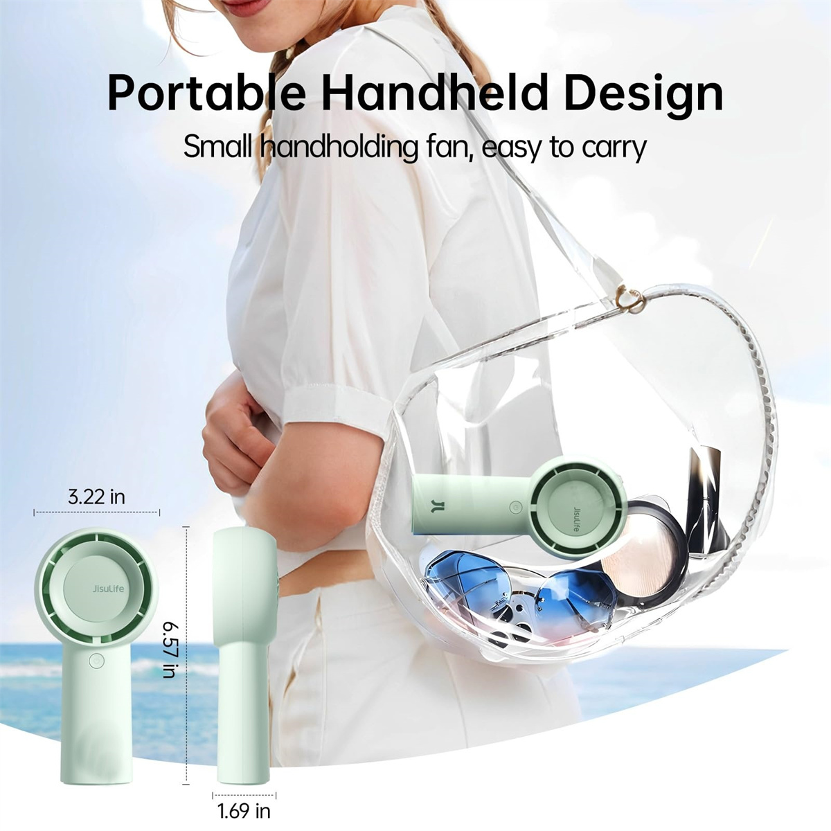 Eine Frau hält eine transparente Tasche mit einem Ventilator, einer Sonnenbrille und Make-up. Zwei Ventilatoren werden mit Abmessungen gezeigt. Text: Tragbares Handheld-Design.